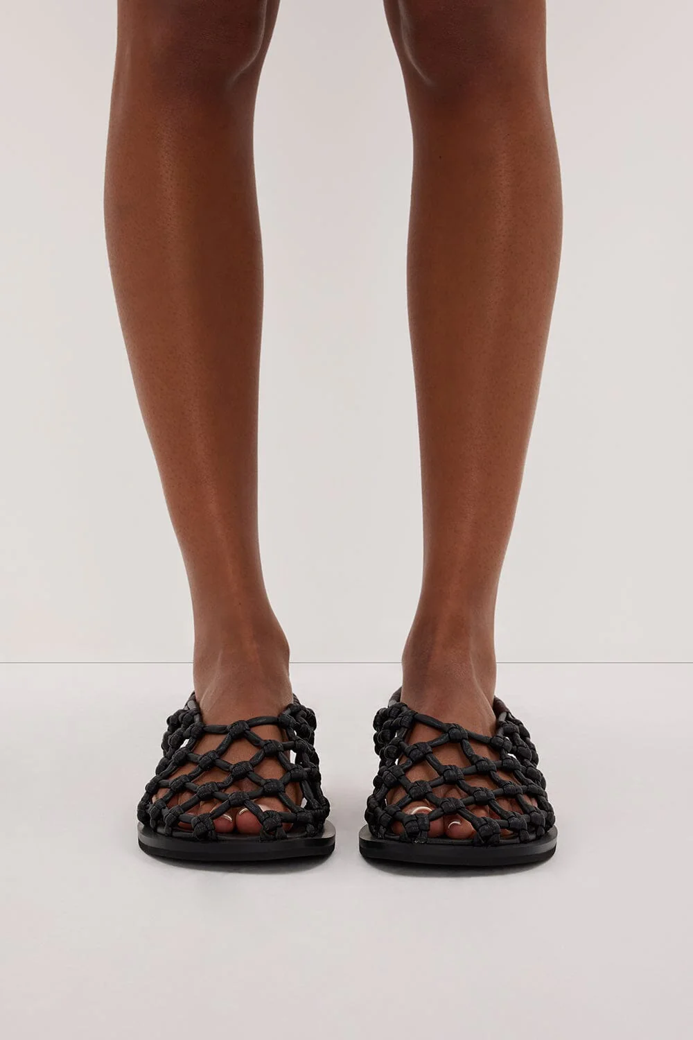 ALIAS MAE ELKI BLACK FLAT - Image 3