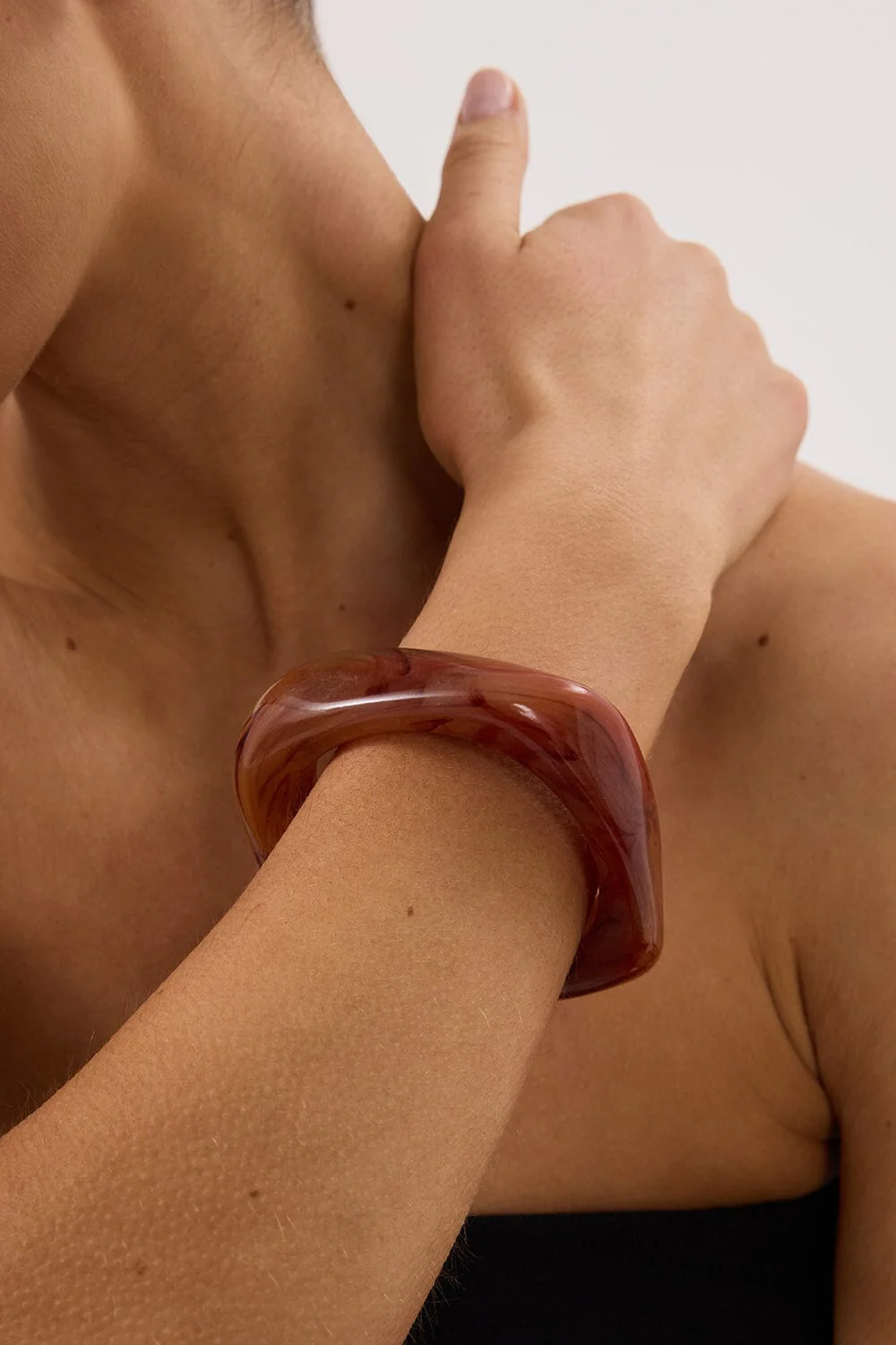 ANNA ROSSI NEED IT NOW BANGLE MOCHA - Image 4
