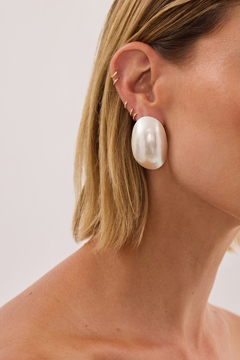 ANNA ROSSI PEARL MARINA EARRING - Image 3