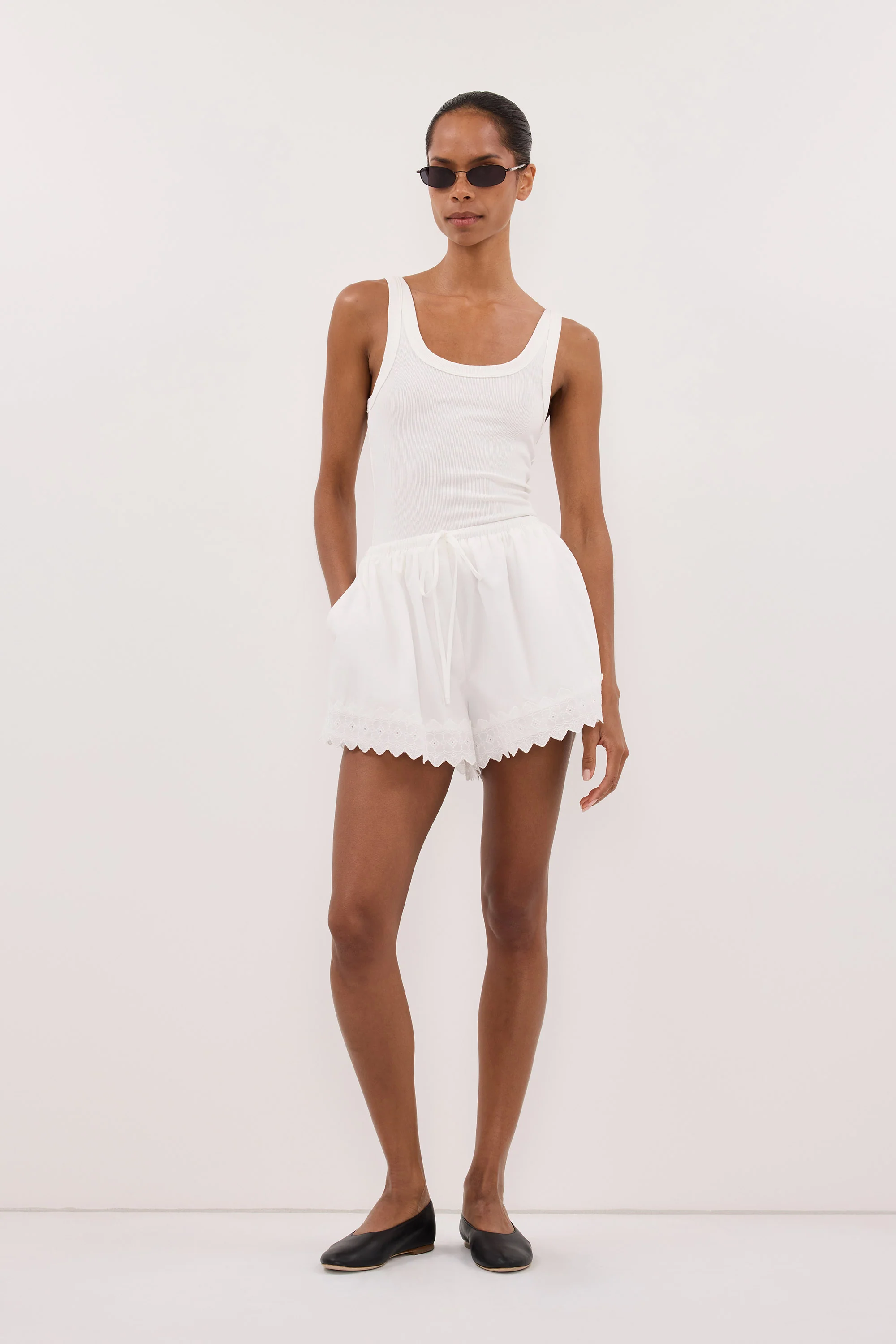 ANNABEL WHITE SHORTS - Image 6