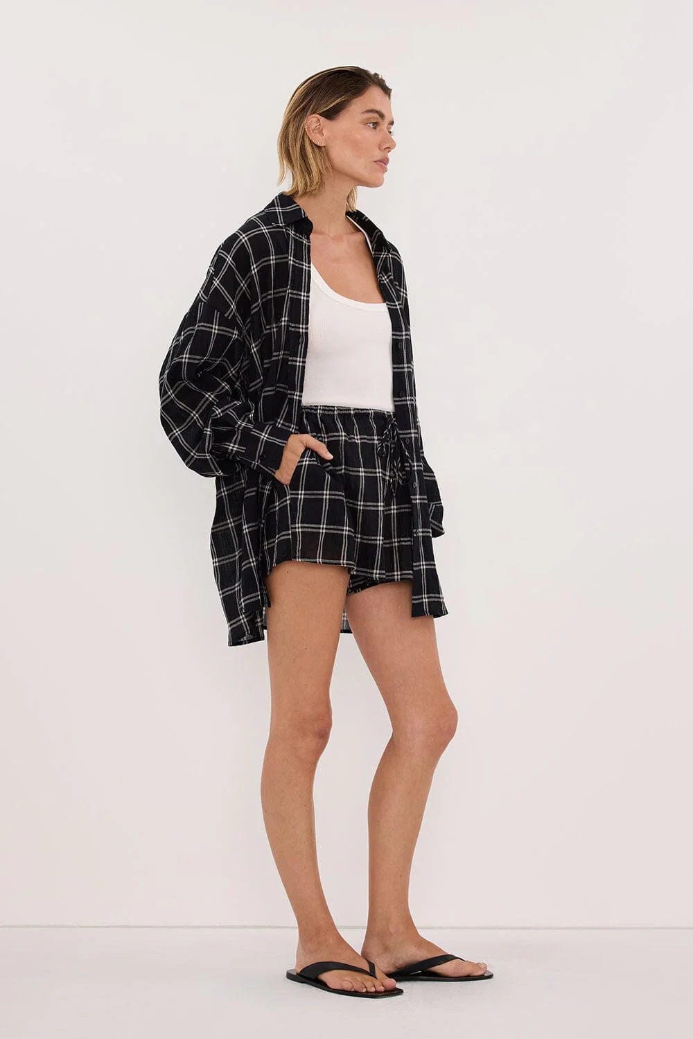 ANNALISE BLACK CHECK MICRO SHORT - Image 3