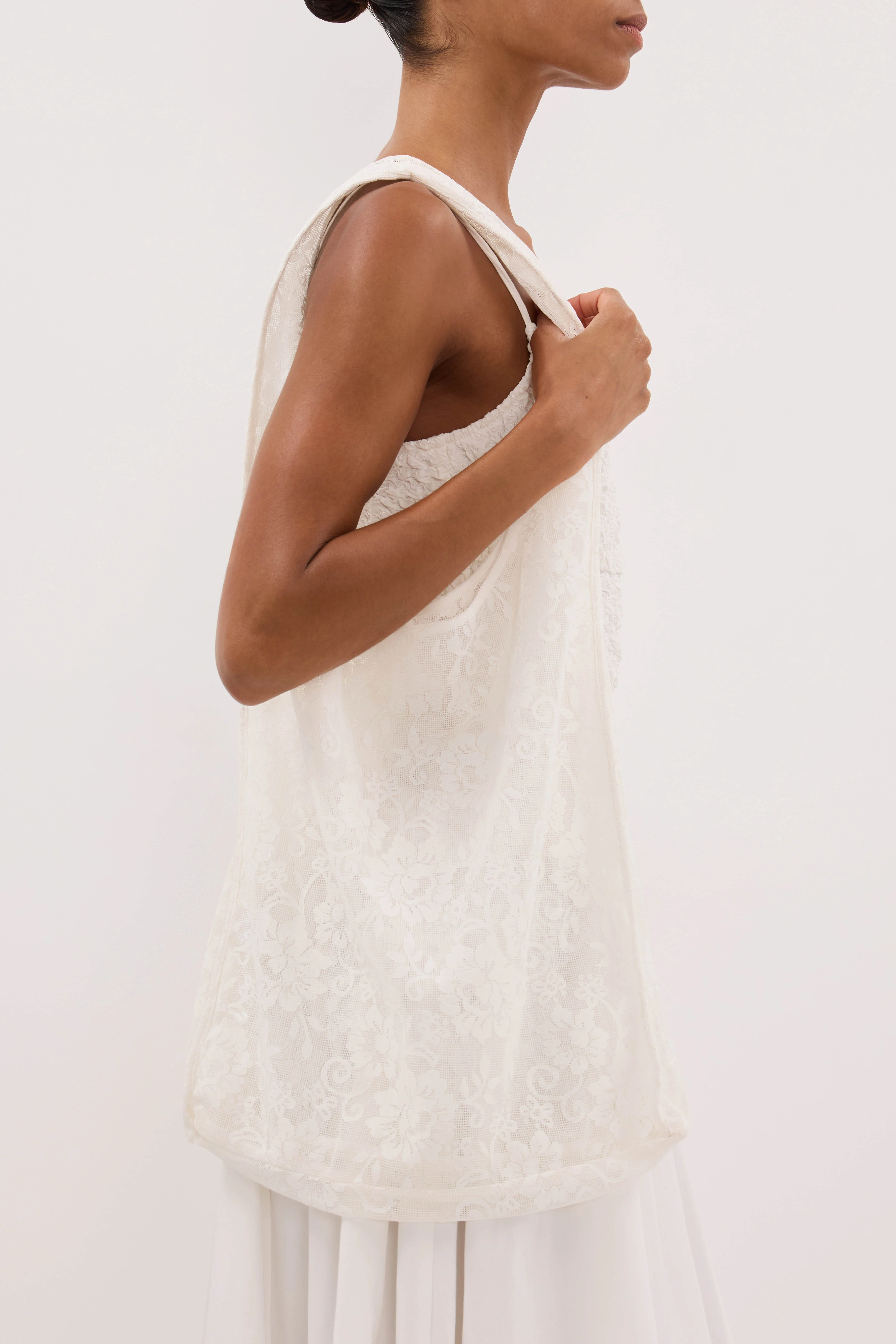 ANYA WHITE LACE SHOULDER BAG - Image 2