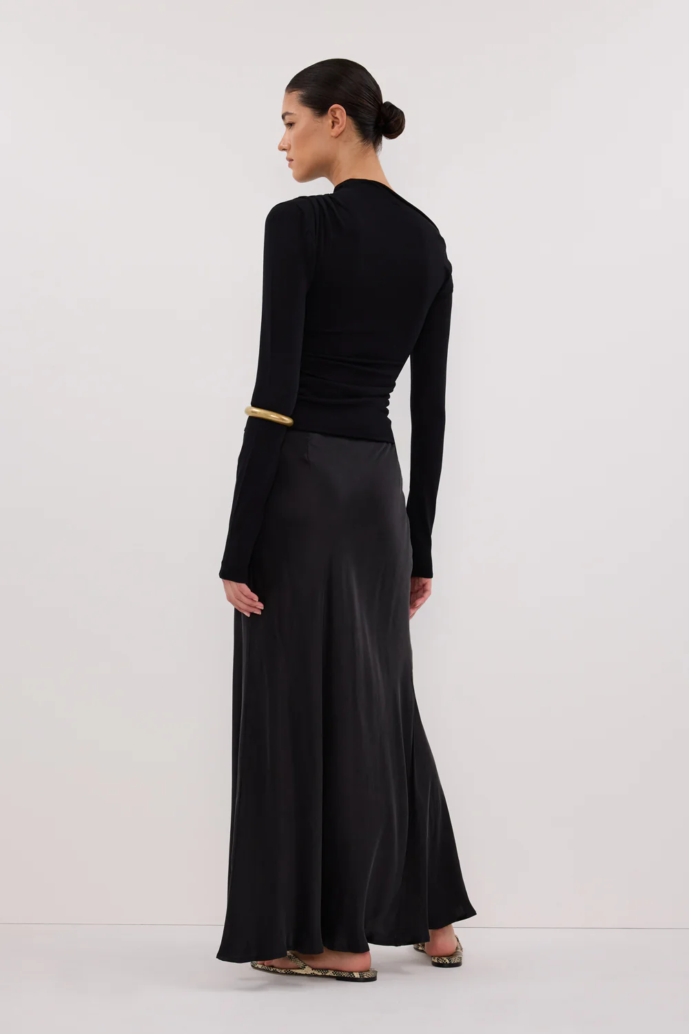 ARIEL BLACK LONG SLEEVE KNIT TOP - Image 4