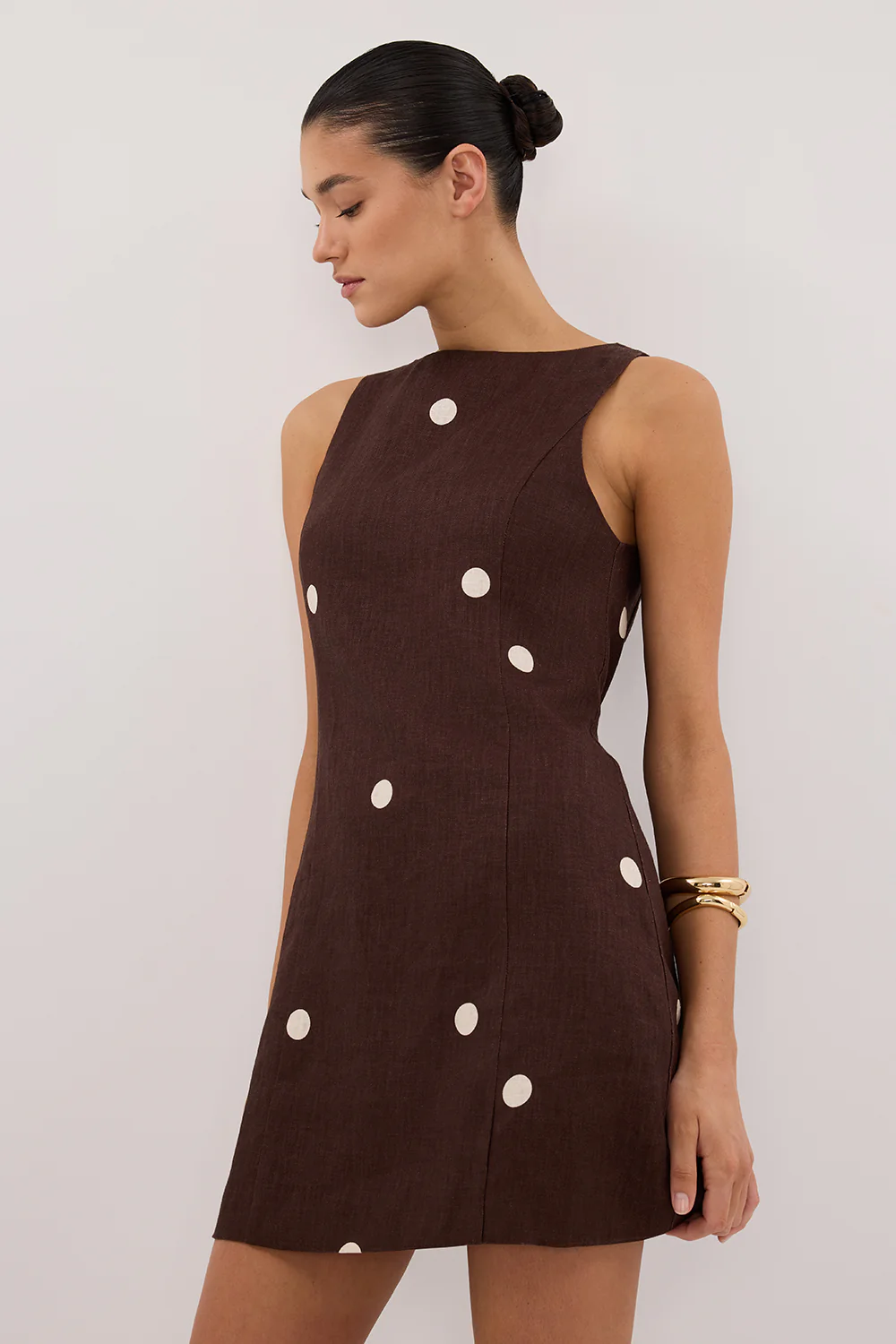 BEVERLY BITTER CHOC SPOT LINEN MINI DRESS - Image 6