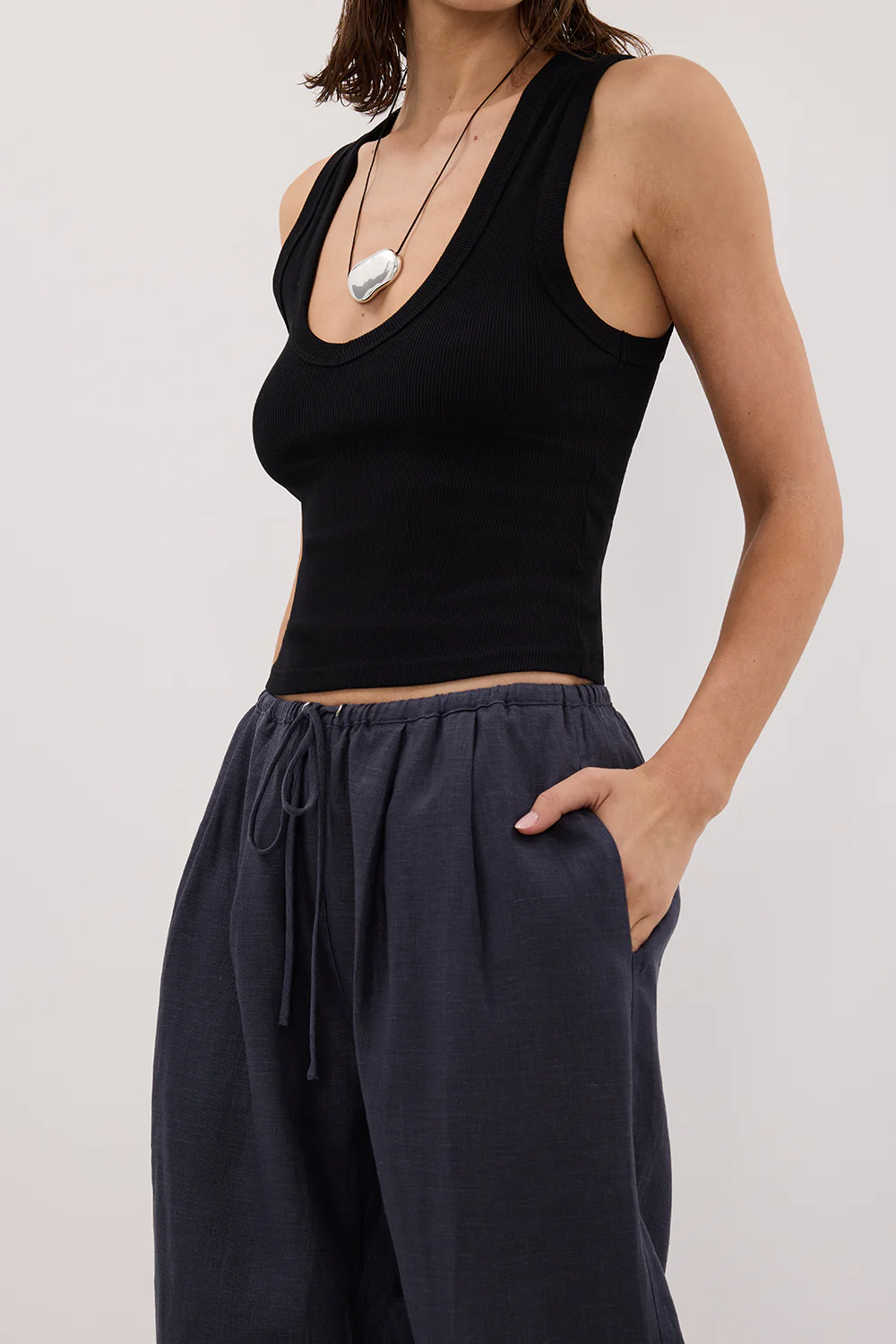 CARLA INDIGO DRAWSTRING LINEN PANT - Image 5