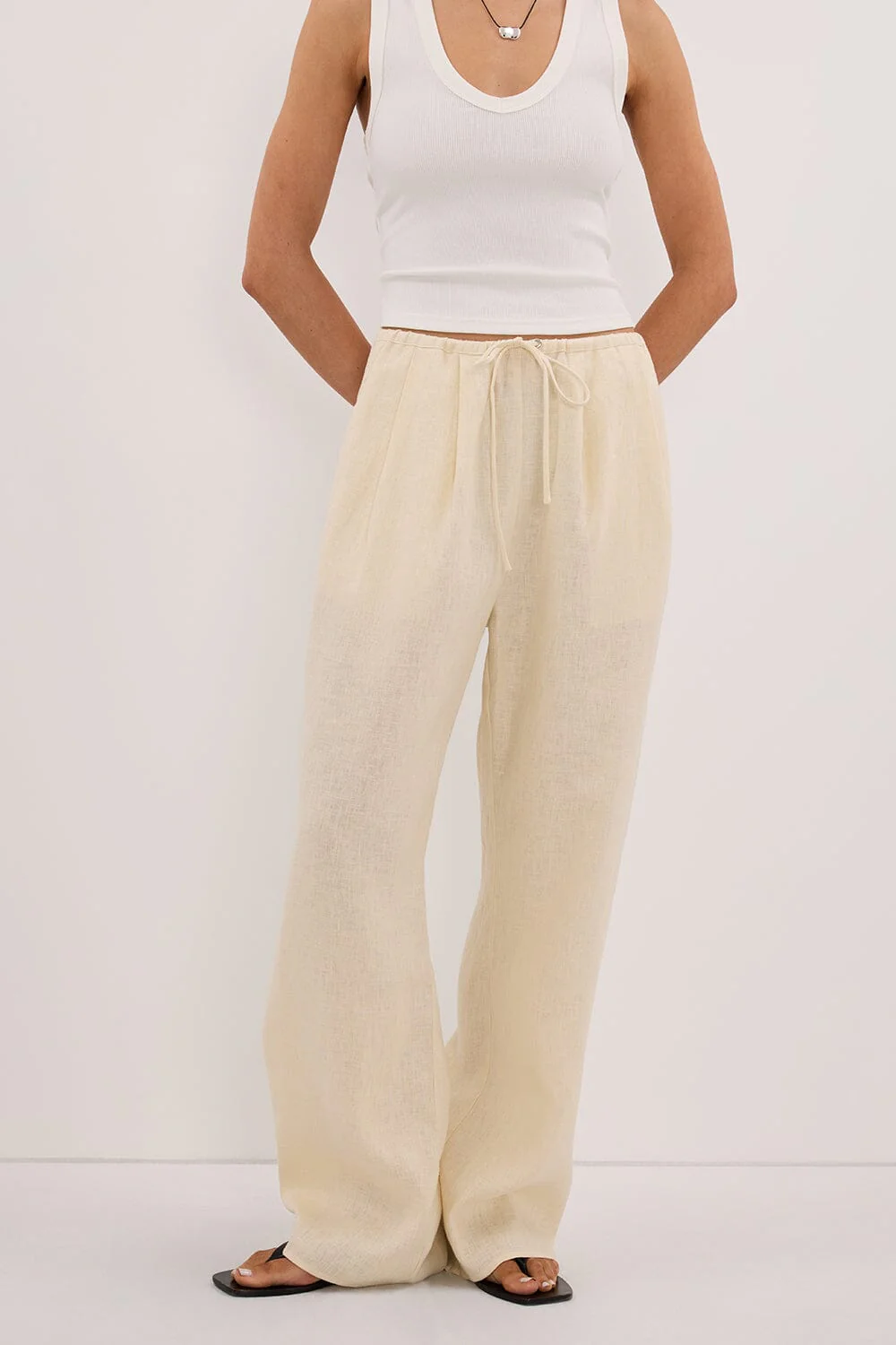 CARLA STRAW DRAWSTRING LINEN PANT - Image 2