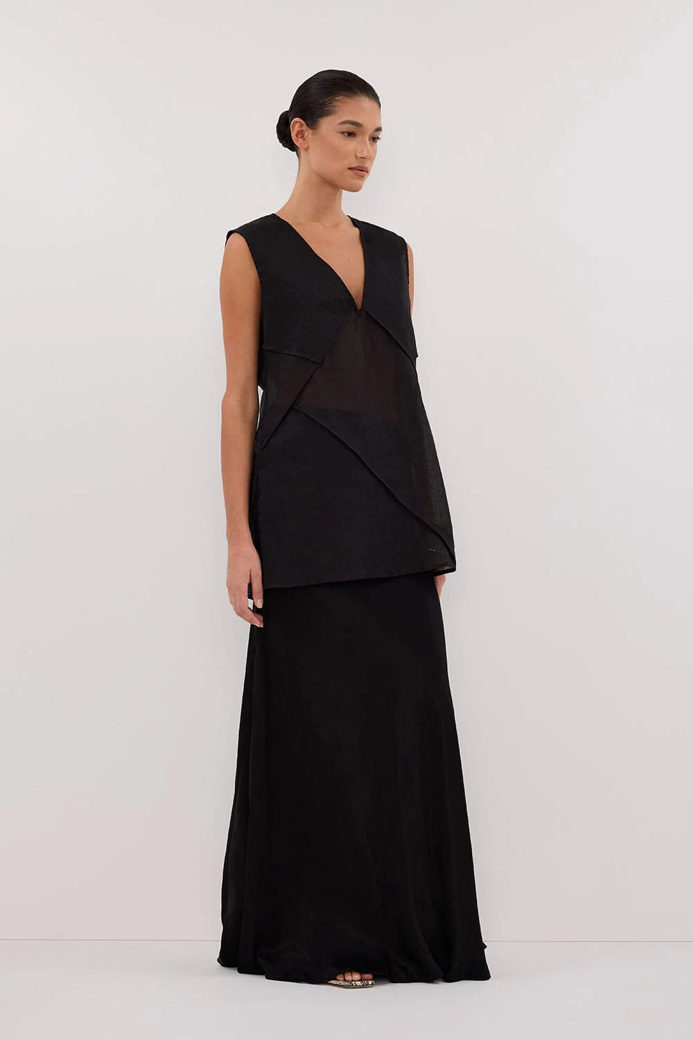CARMEL BLACK RAMIE V NECK TOP - Image 3