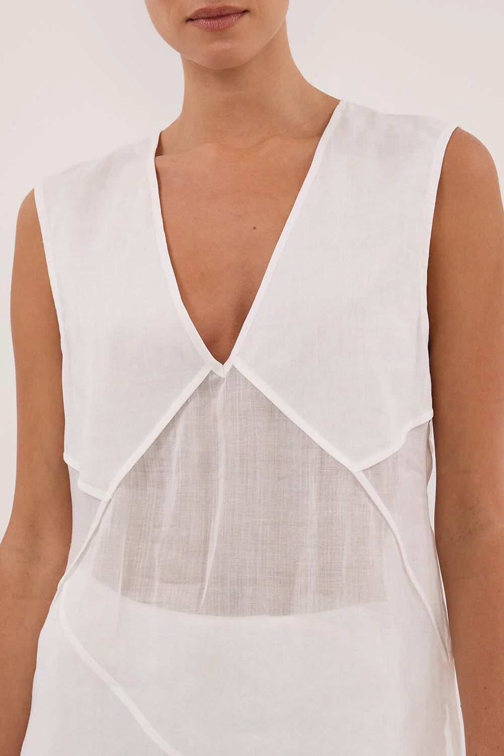 CARMEL WHITE RAMIE V NECK TOP - Image 5