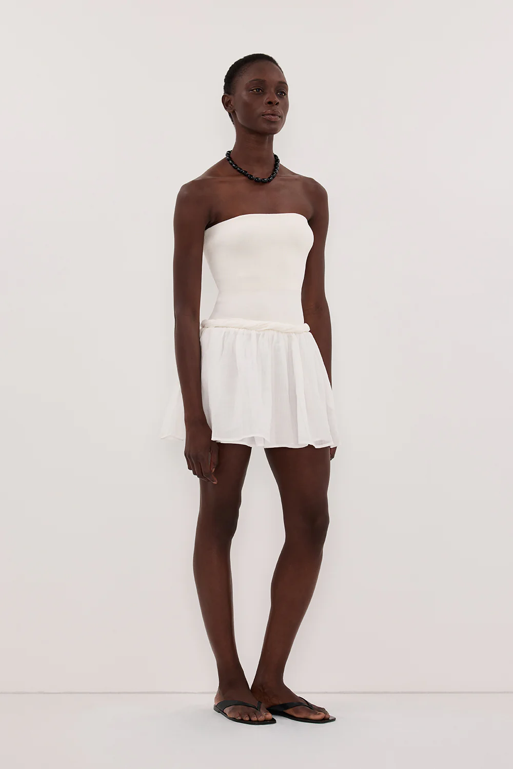 COCO WHITE STRAPLESS HYBRID MINI DRESS - Image 3