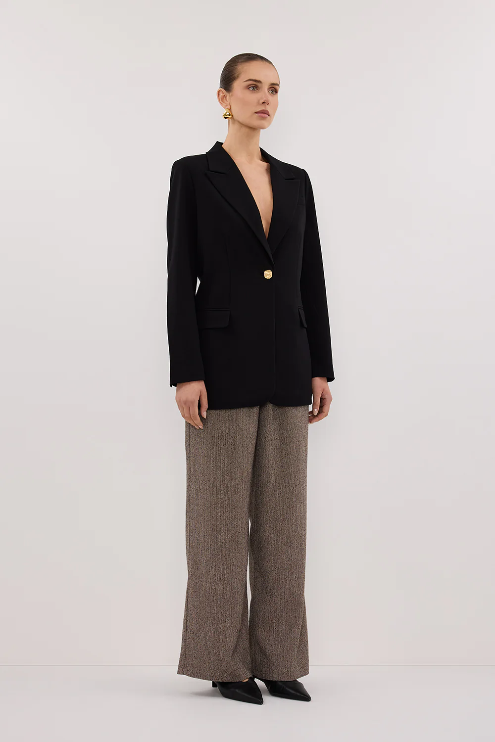 COHEN BLACK CINCHED BLAZER - Image 3