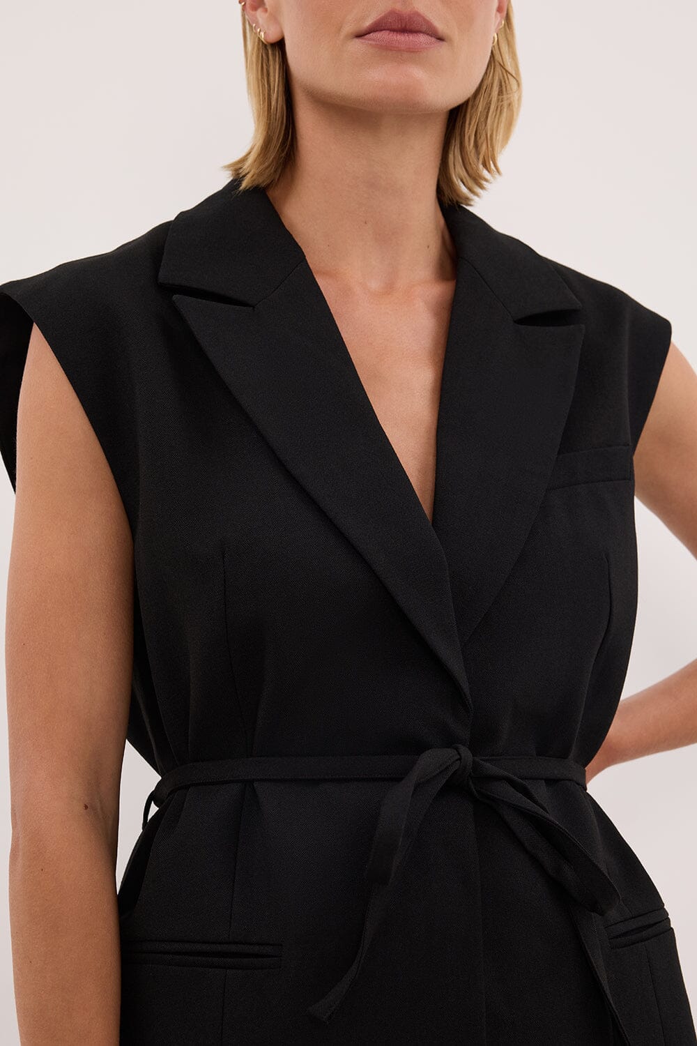 CYRUS BLACK SLEEVELESS WRAP VEST - Image 4