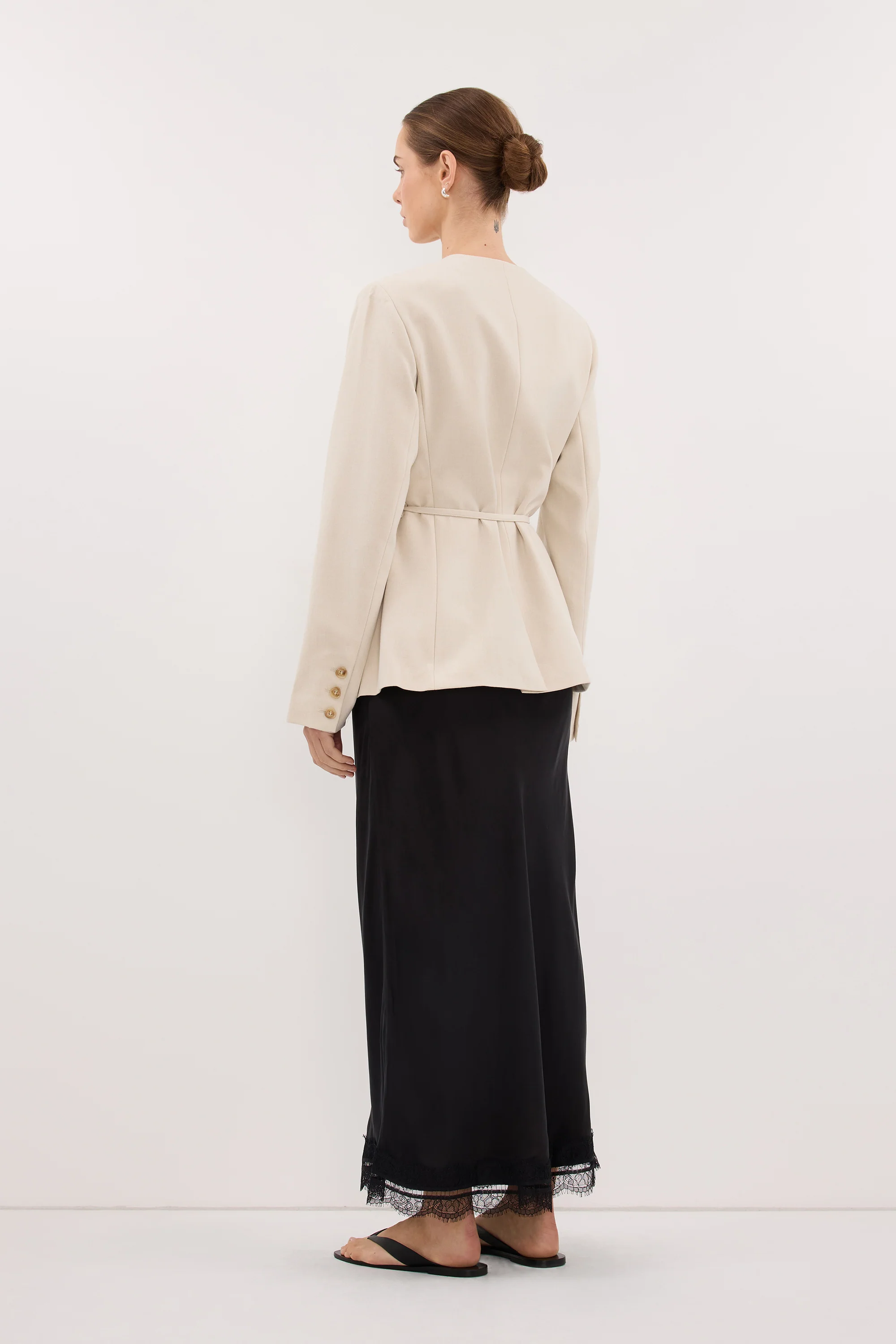 CYRUS BONE COLLARLESS BLAZER - Image 4