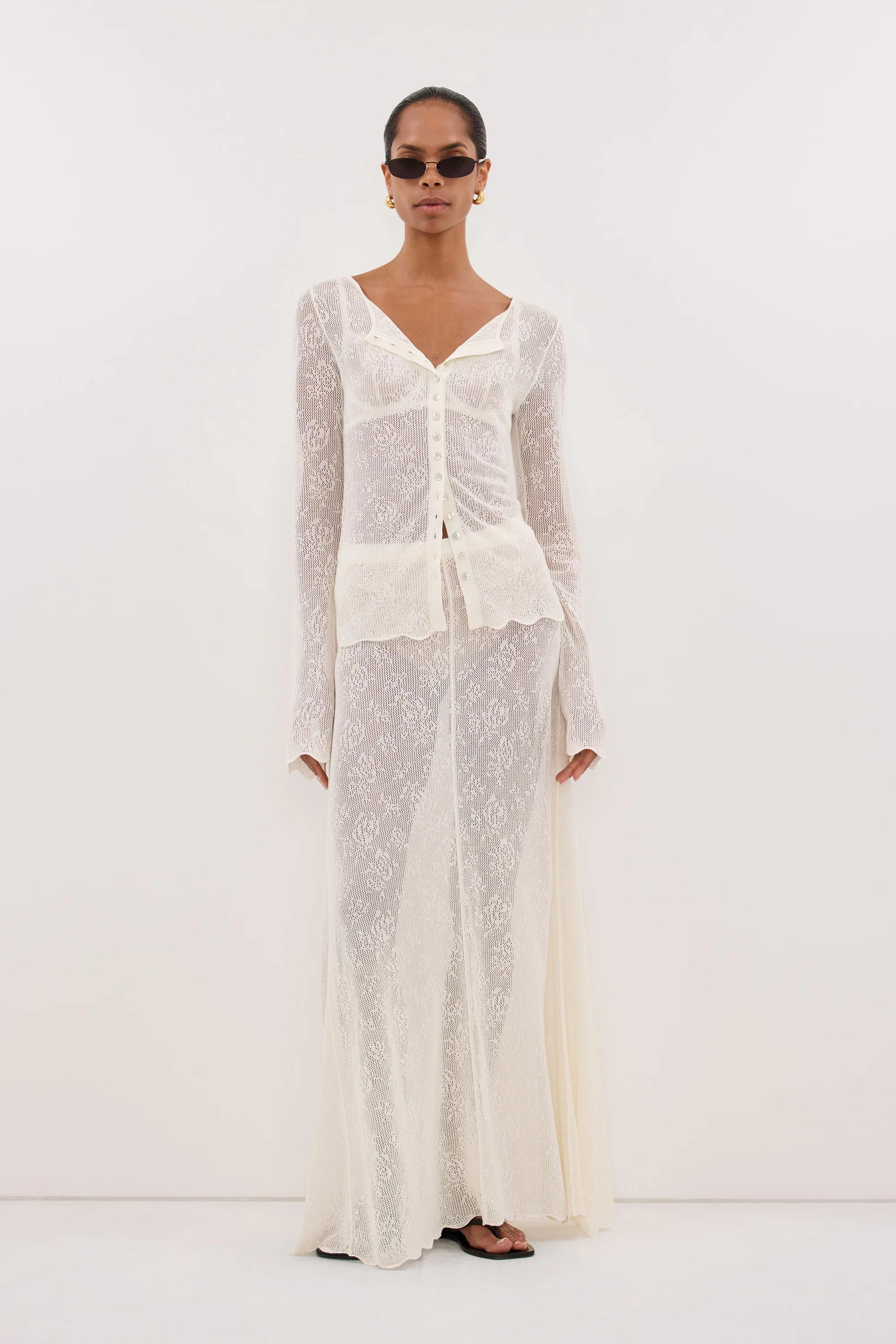 DELIA OFF WHITE LACE BUTTON TOP - Image 3