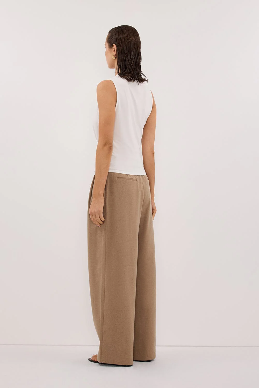 FELICITY OFF WHITE SLEEVELESS WRAP TOP - Image 4