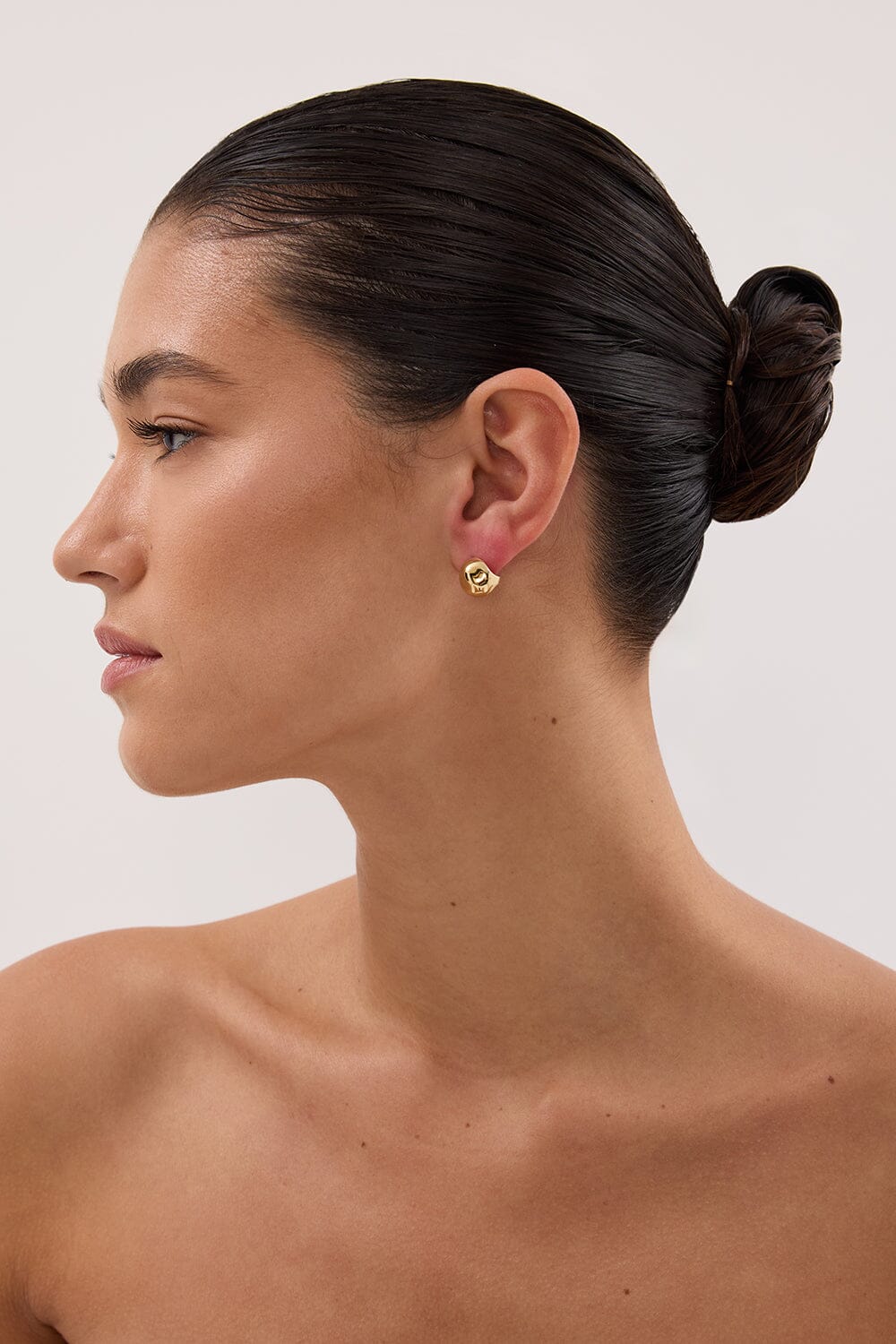 F+H GOLD HAMMERED BALL STUDS - Image 3