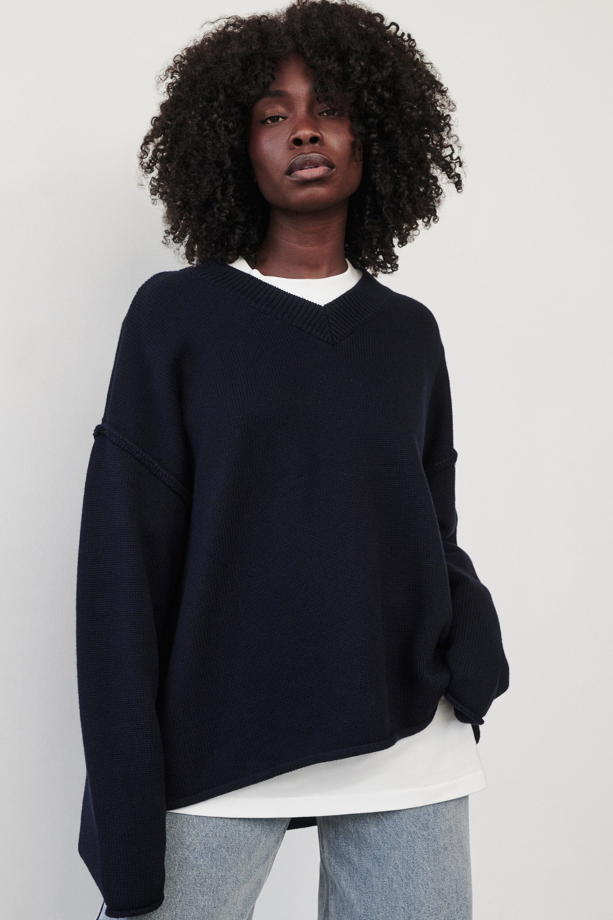 FLINT INK V NECK KNIT JUMPER - Image 2