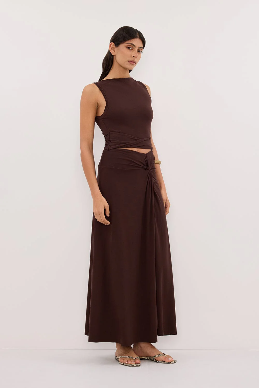 HADLEY CHOC SLEEVELESS TWIST TOP - Image 3