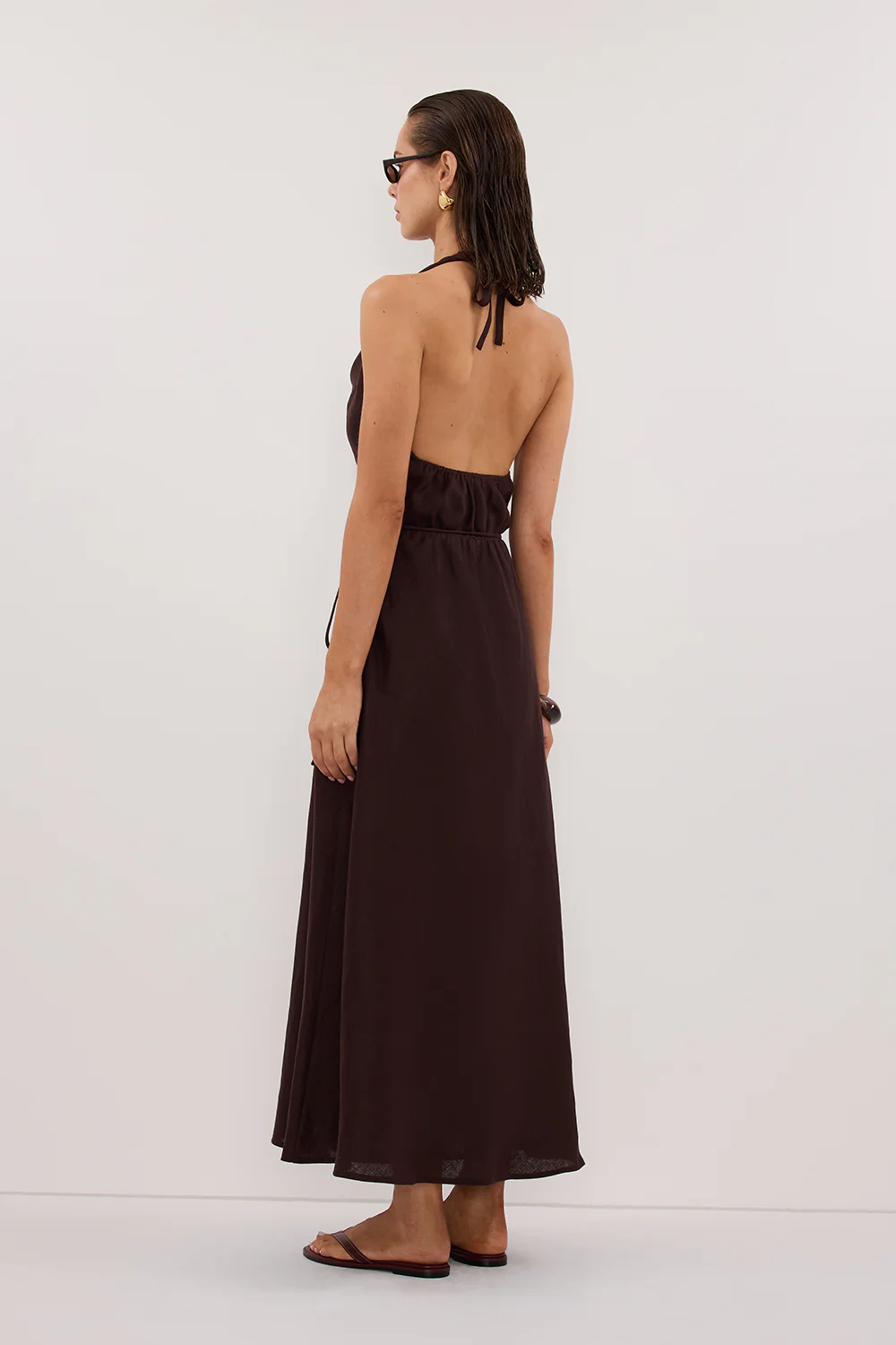 HAYLEE BURNT CHOC SLEEVELESS LINEN COWL MIDI DRESS - Image 4