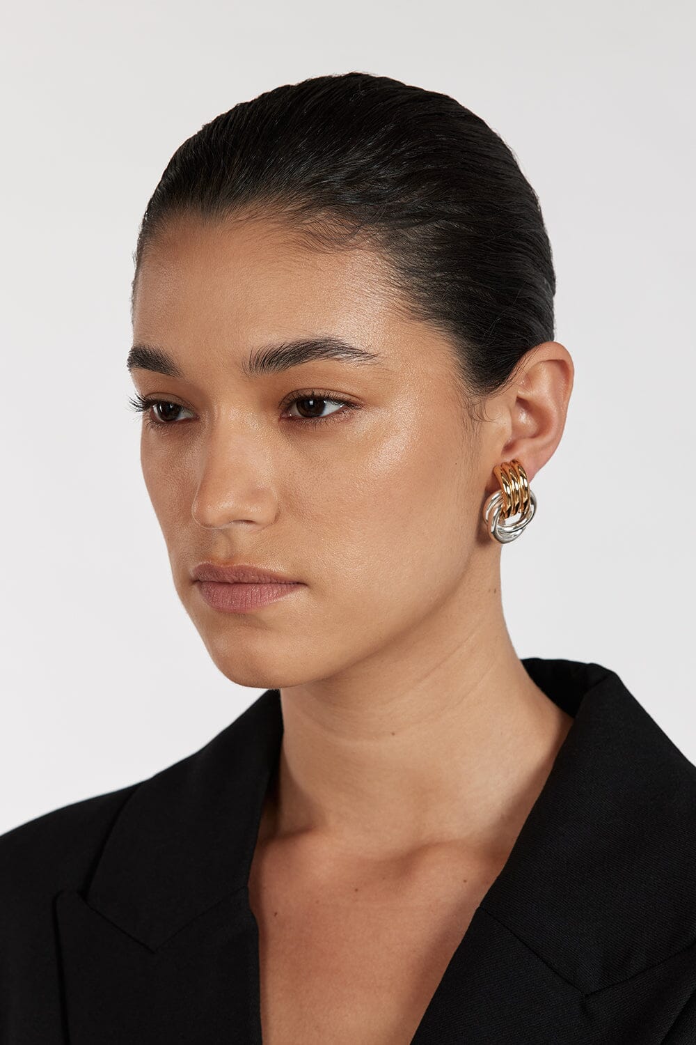 HEAVEN MAYHEM MINI KNOT MIXED EARRING - Image 3