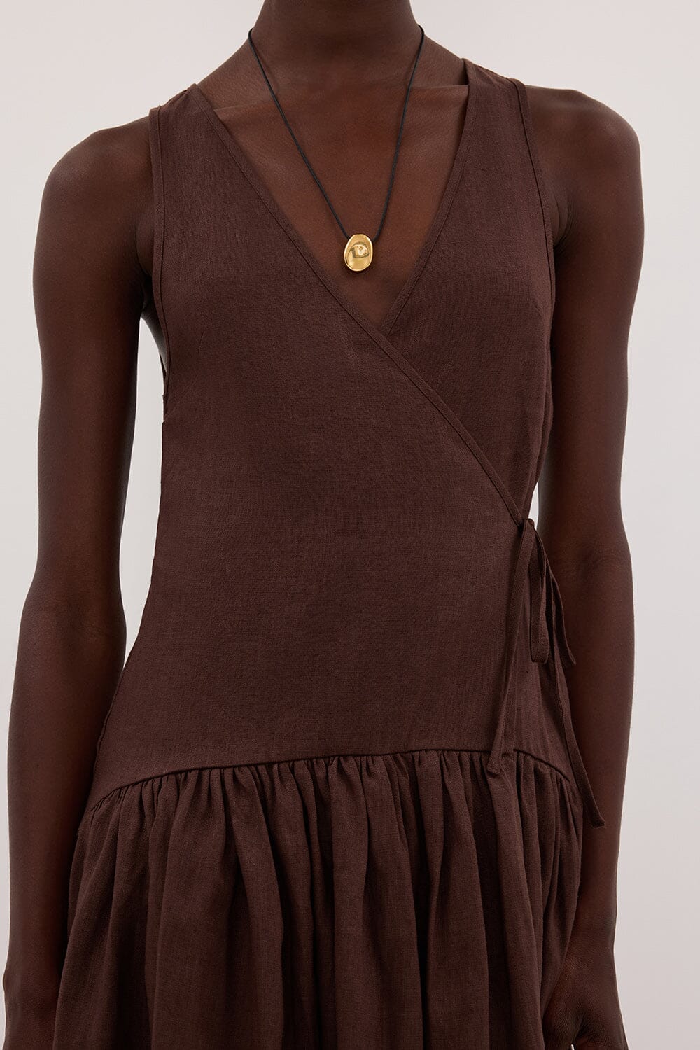 ILIO COCOA SLEEVELESS LINEN WRAP MIDI DRESS - Image 5