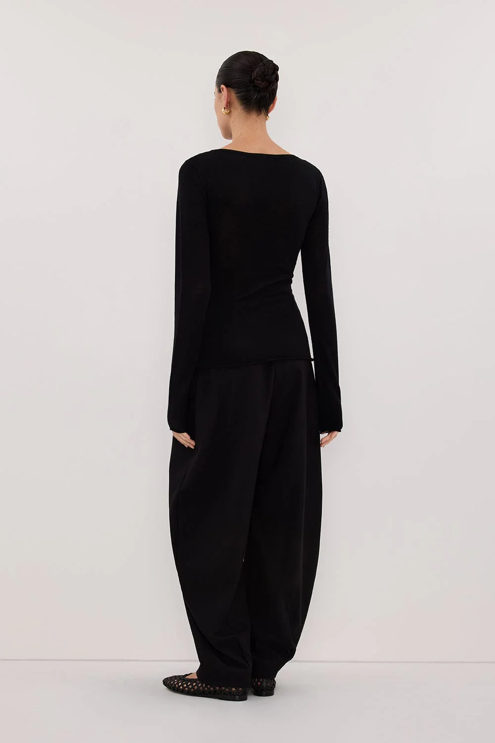IVY BLACK MERINO LONG SLEEVE TOP - Image 4