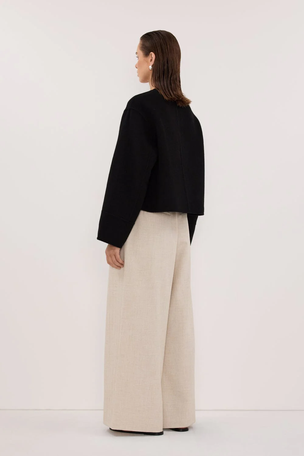 JACLYN BLACK CROPPED WOOL BLEND COAT - Image 4