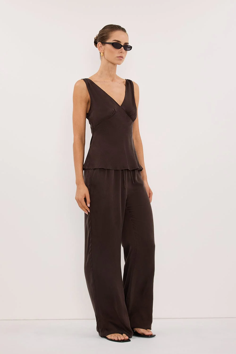 JORJA BITTER CHOC SLEEVELESS SILK TOP - Image 4