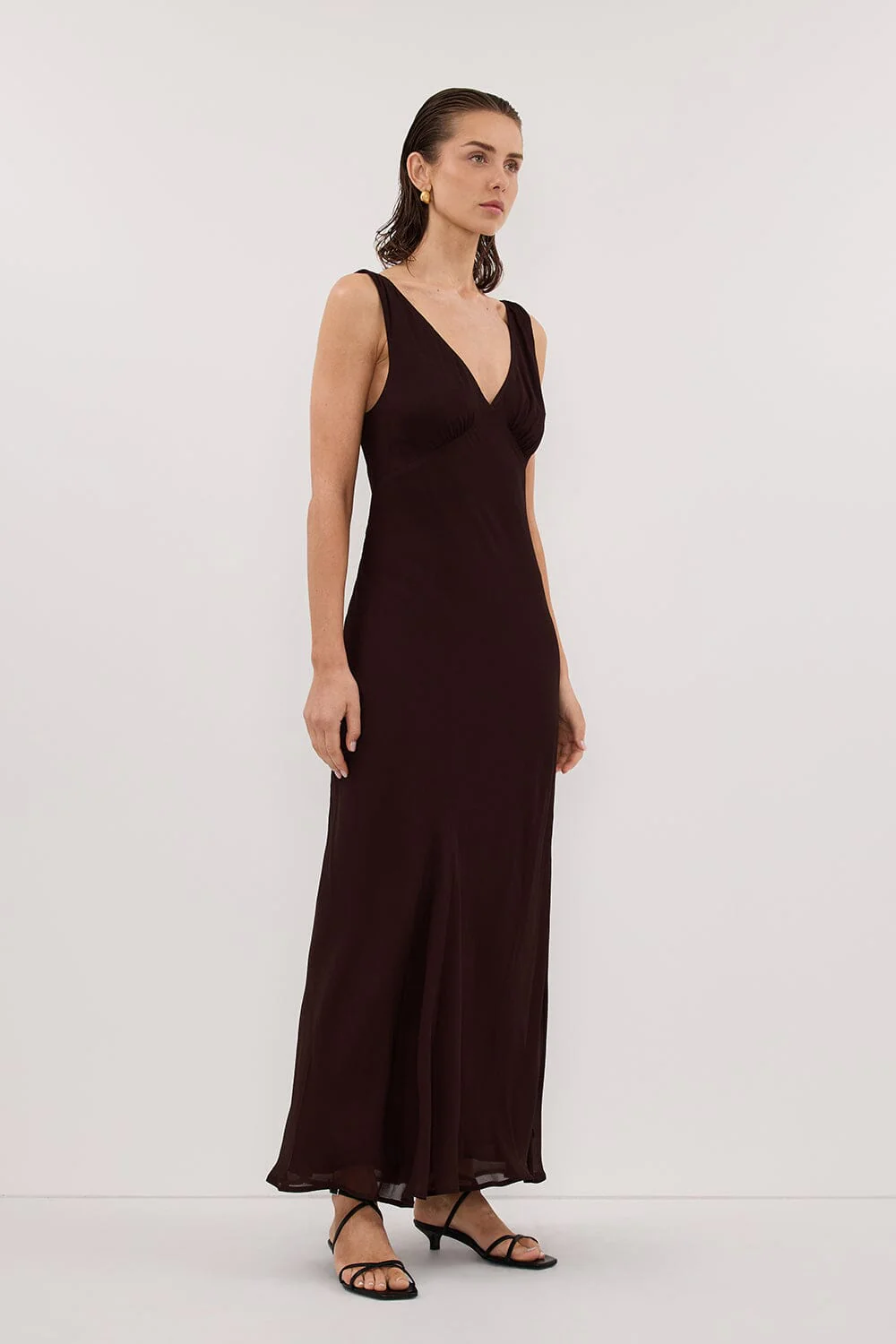 JORJA DARK CHOC SLEEVELESS MAXI DRESS - Image 3