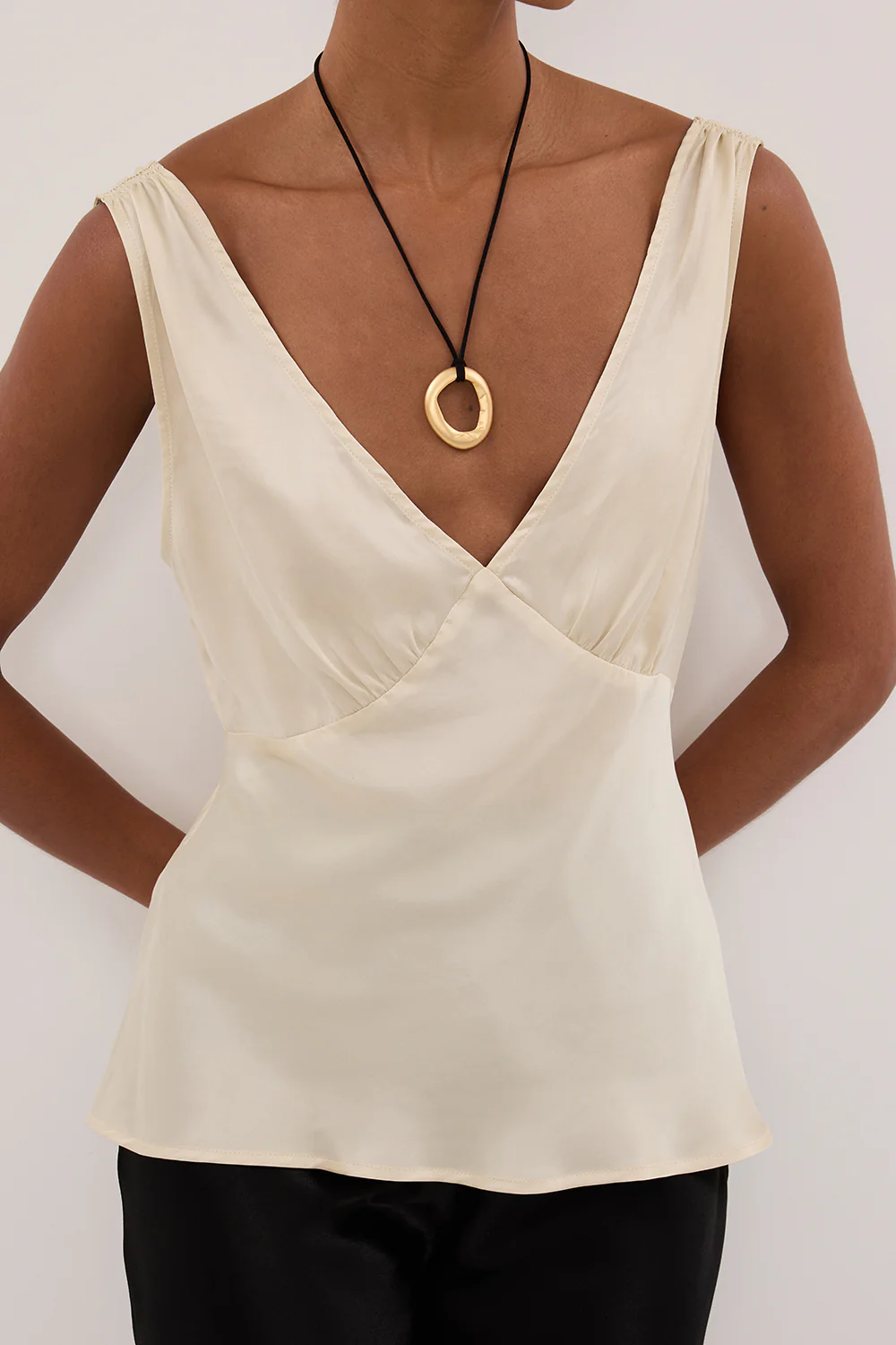 JORJA STRAW SLEEVELESS SILK TOP - Image 6