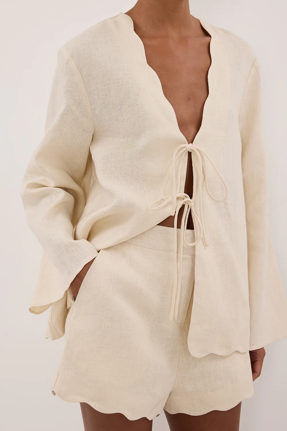 LELA SANDSTONE LINEN SHORT - Image 5