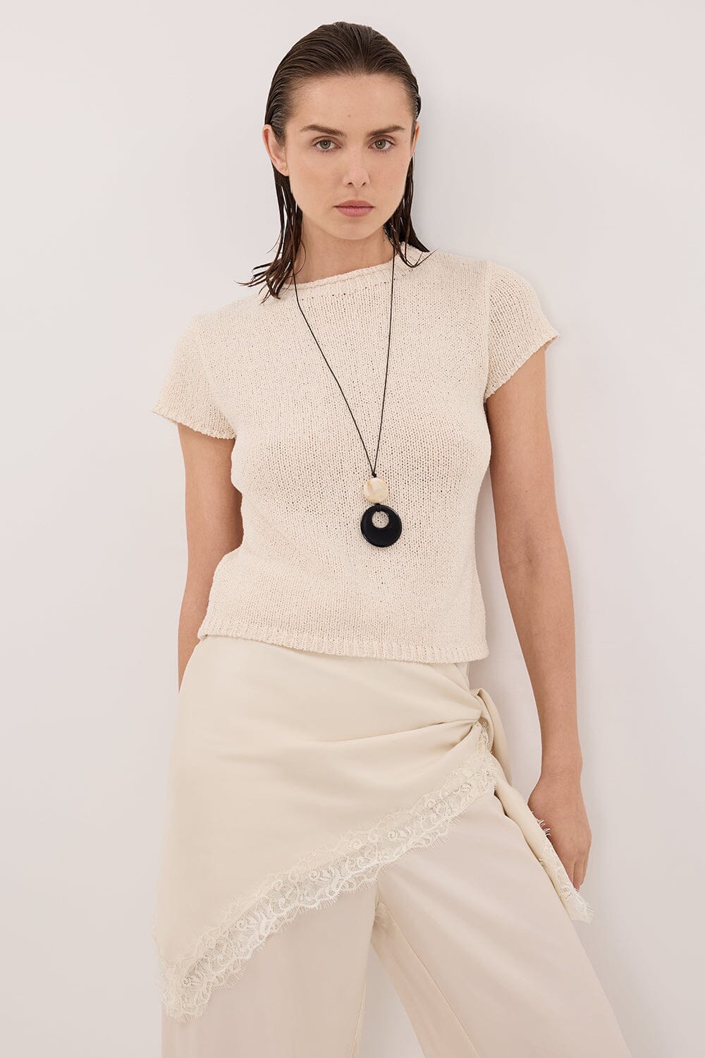LEO SANDSTONE KNIT TOP - Image 2