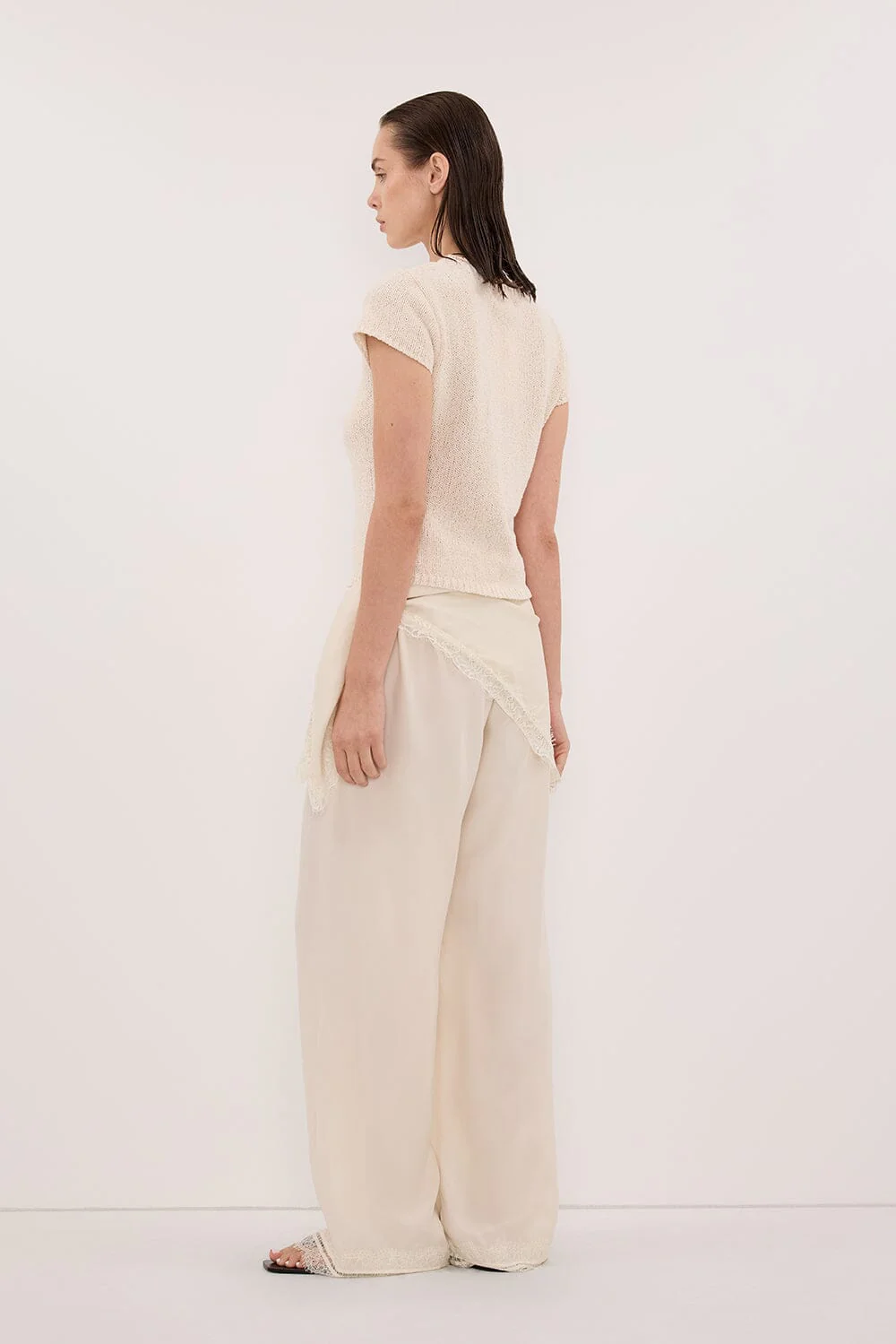 LEO SANDSTONE KNIT TOP - Image 4