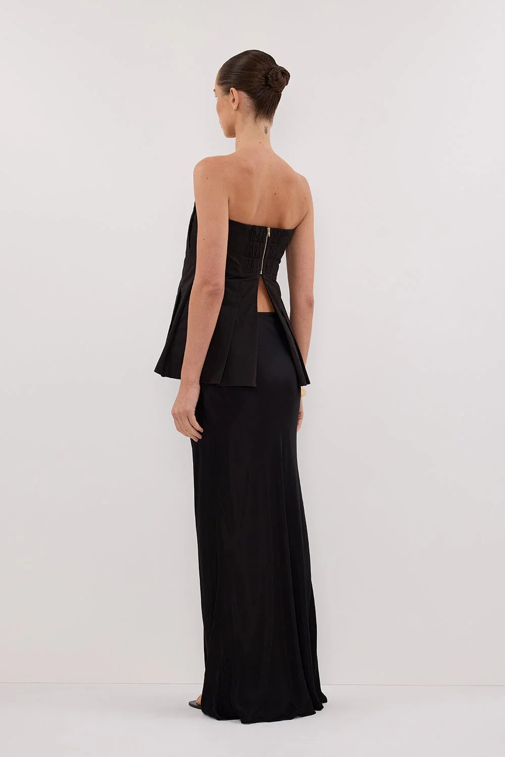 LILLY BLACK PLEATED STRAPLESS TOP - Image 4