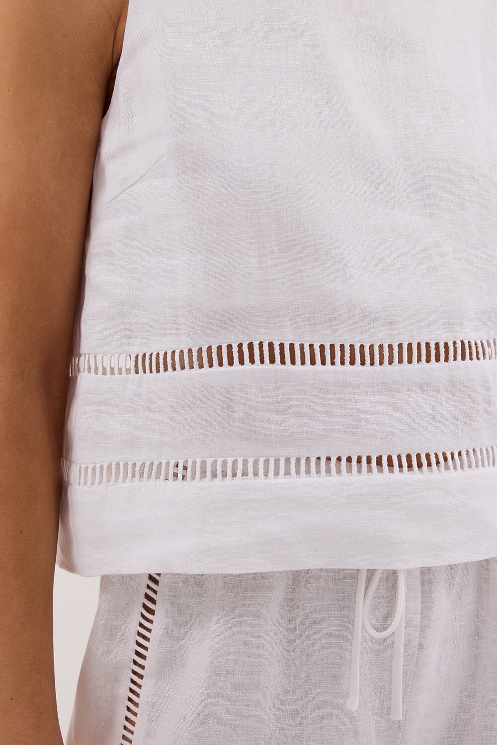 LINDSAY WHITE LINEN BOXY TOP - Image 5