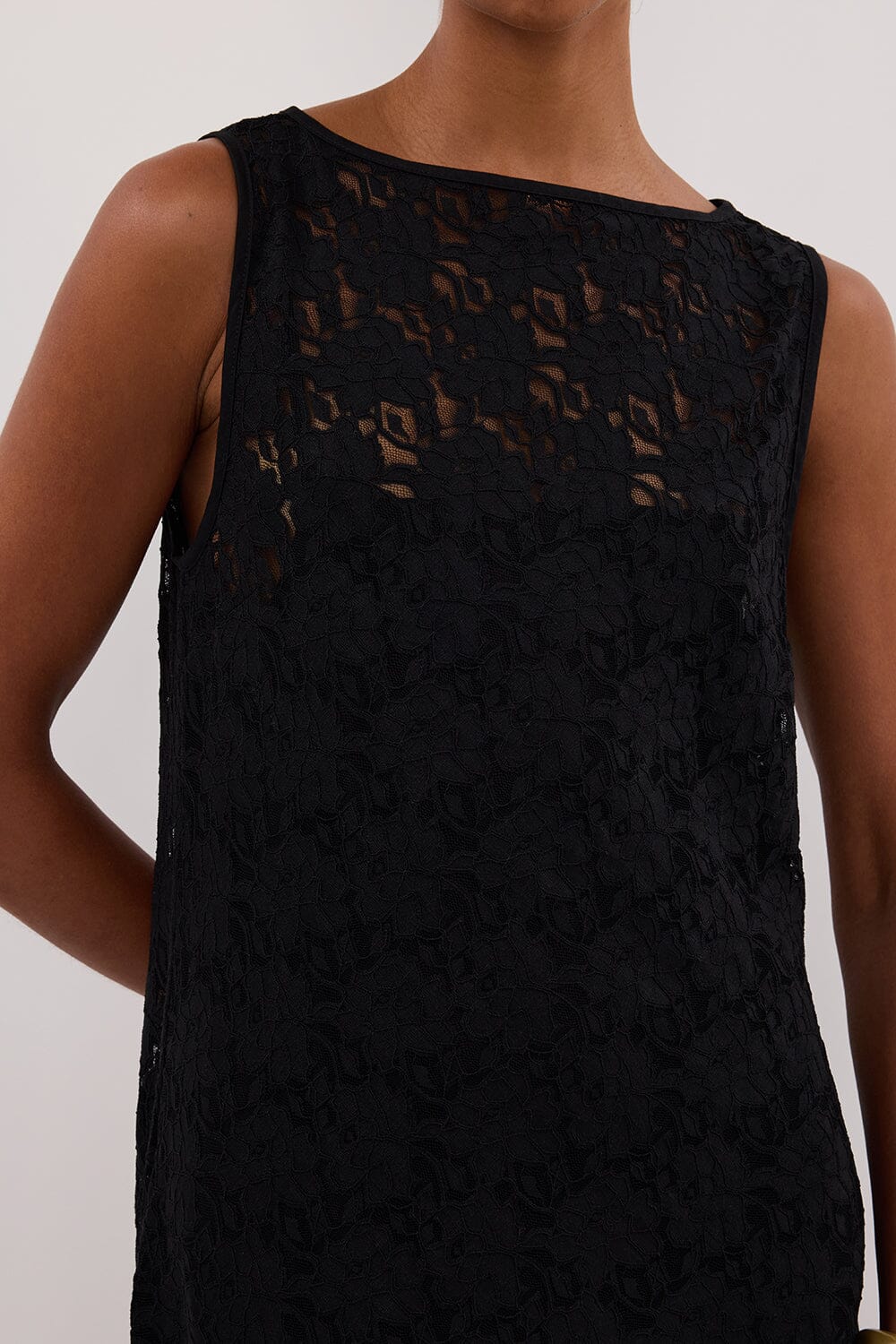 LOULA BLACK LACE MIDI DRESS - Image 5