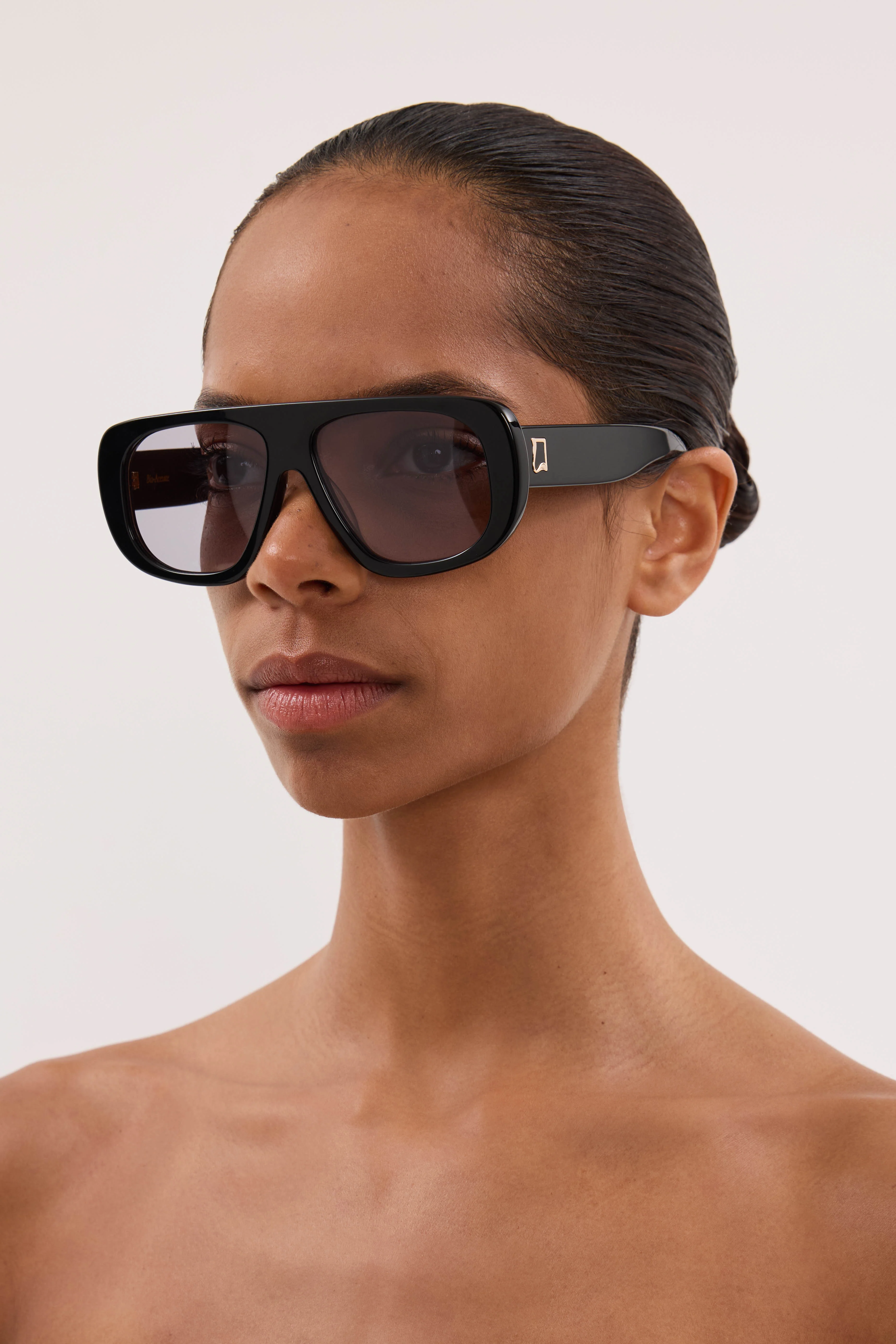 LUV LOU THE DIONNE SUNGLASSES BLACK - Image 2