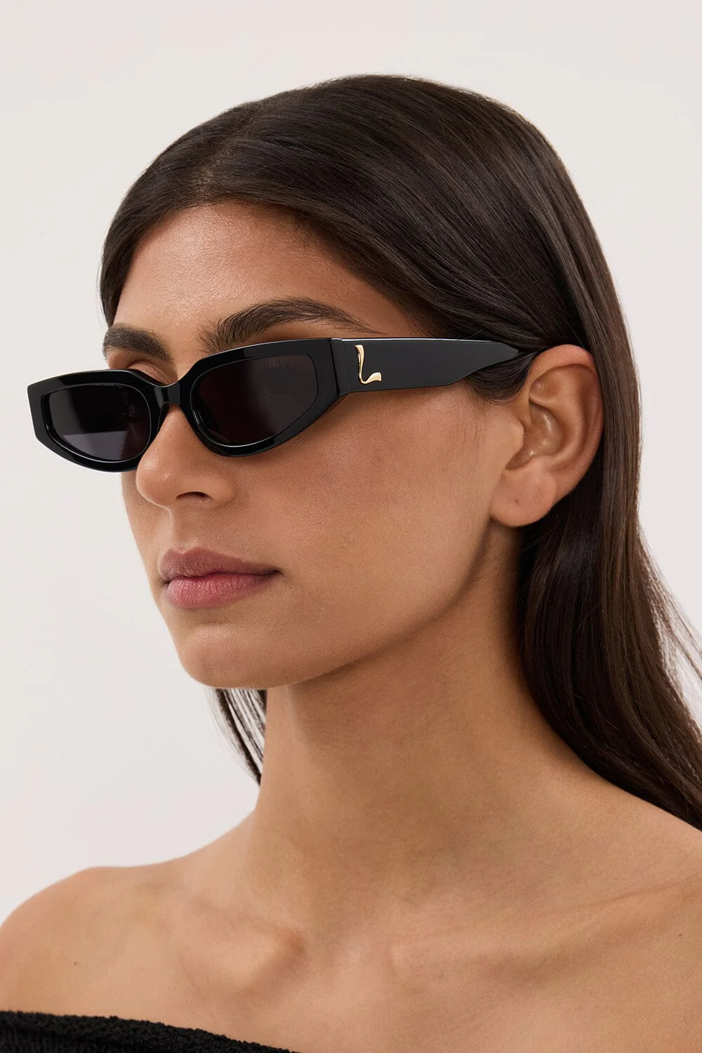 LUV LOU THE HAYLEY BLACK SUNGLASSES - Image 2