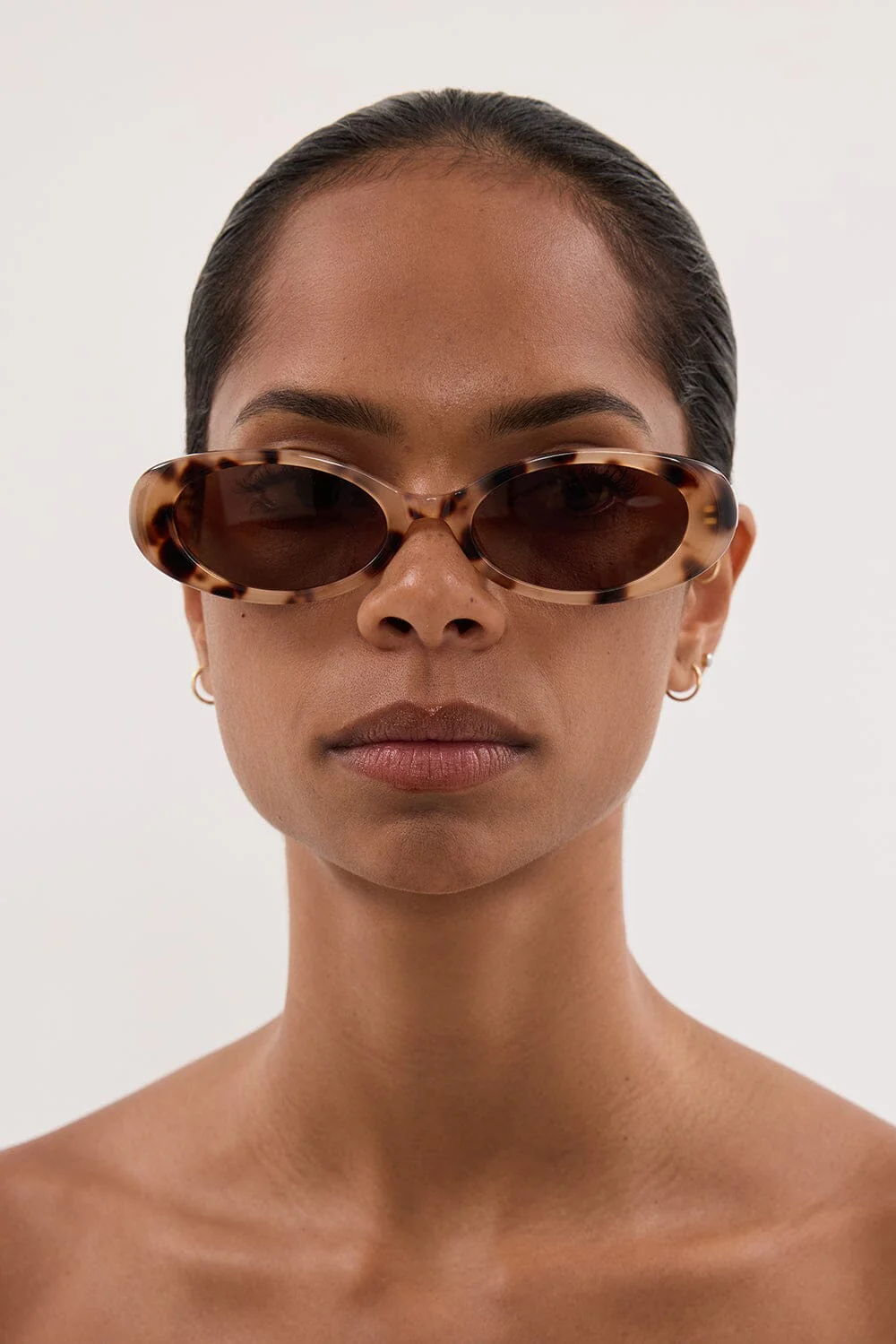 LUV LOU THE MORGAN CREAM TORT SUNGLASSES - Image 4