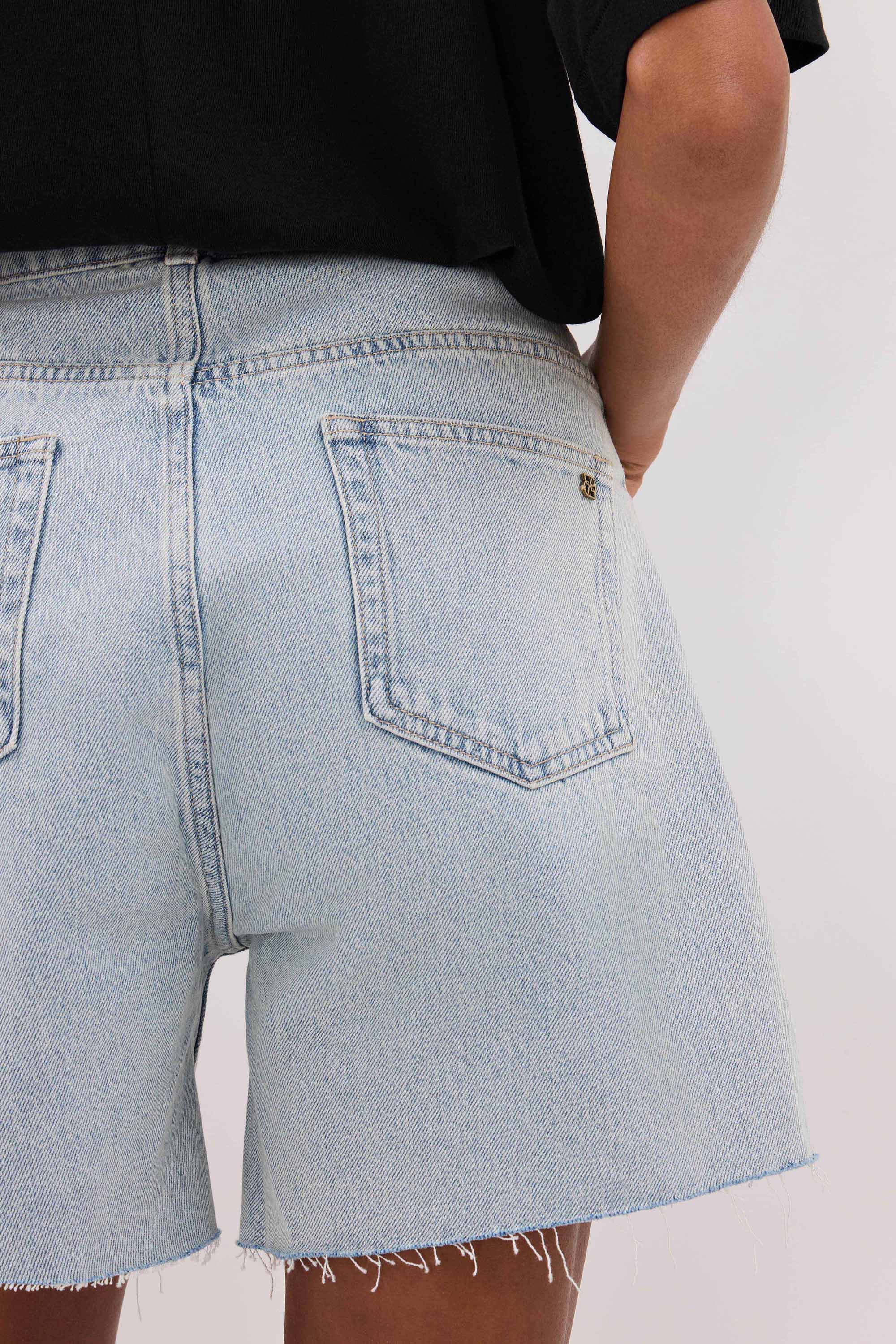 MARLEY LIGHT RINSE DENIM SHORT - Image 4