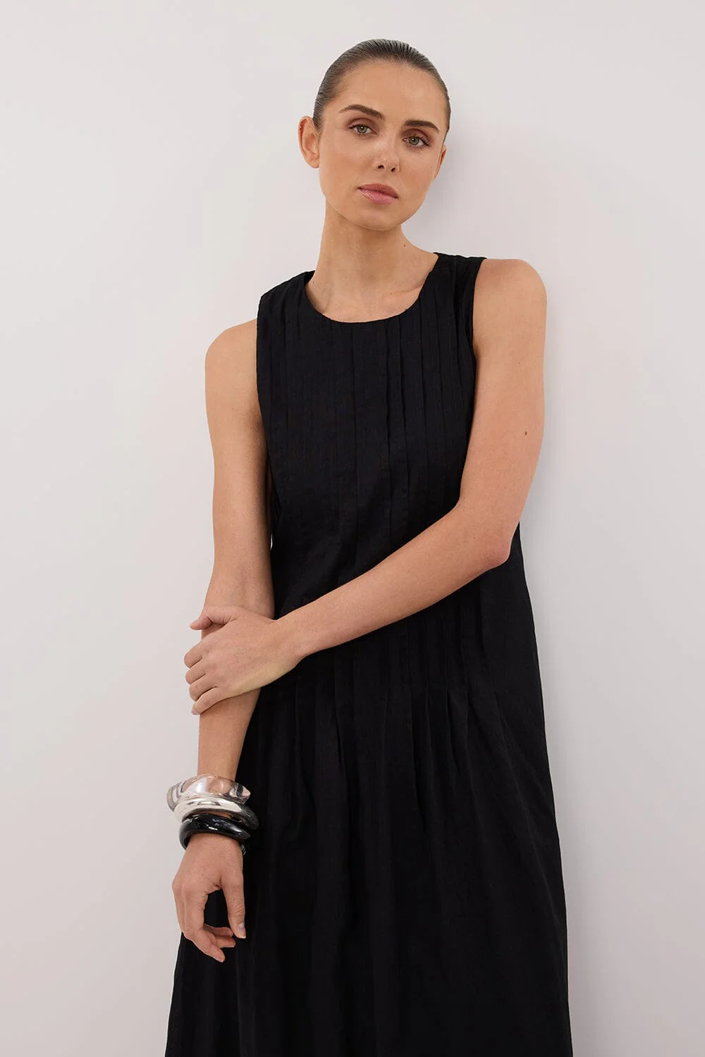 MILO BLACK LINEN BLEND MIDI DRESS - Image 2