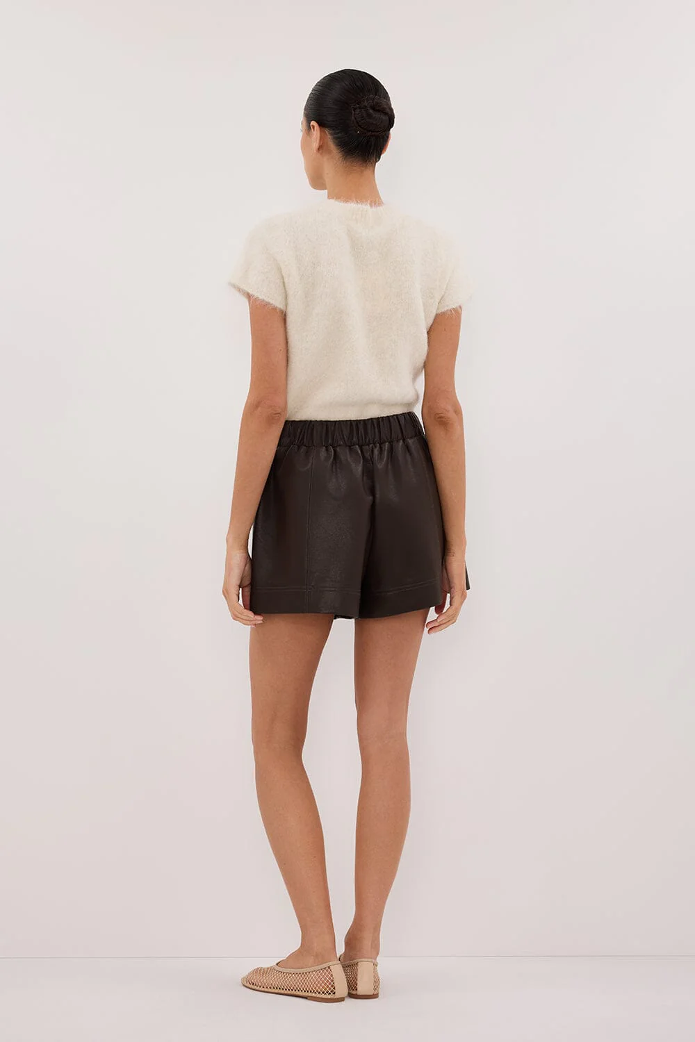 MONTY CHOC FAUX LEATHER SHORT - Image 5