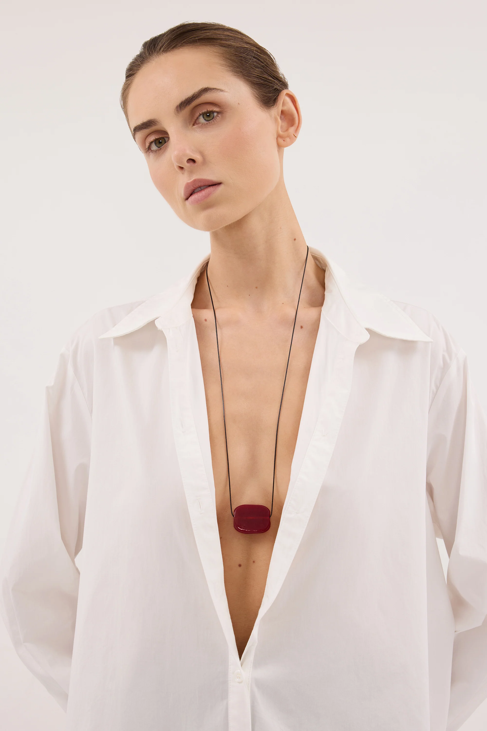 NURI STUDIOS RED LONG CORD NECKLACE - Image 2