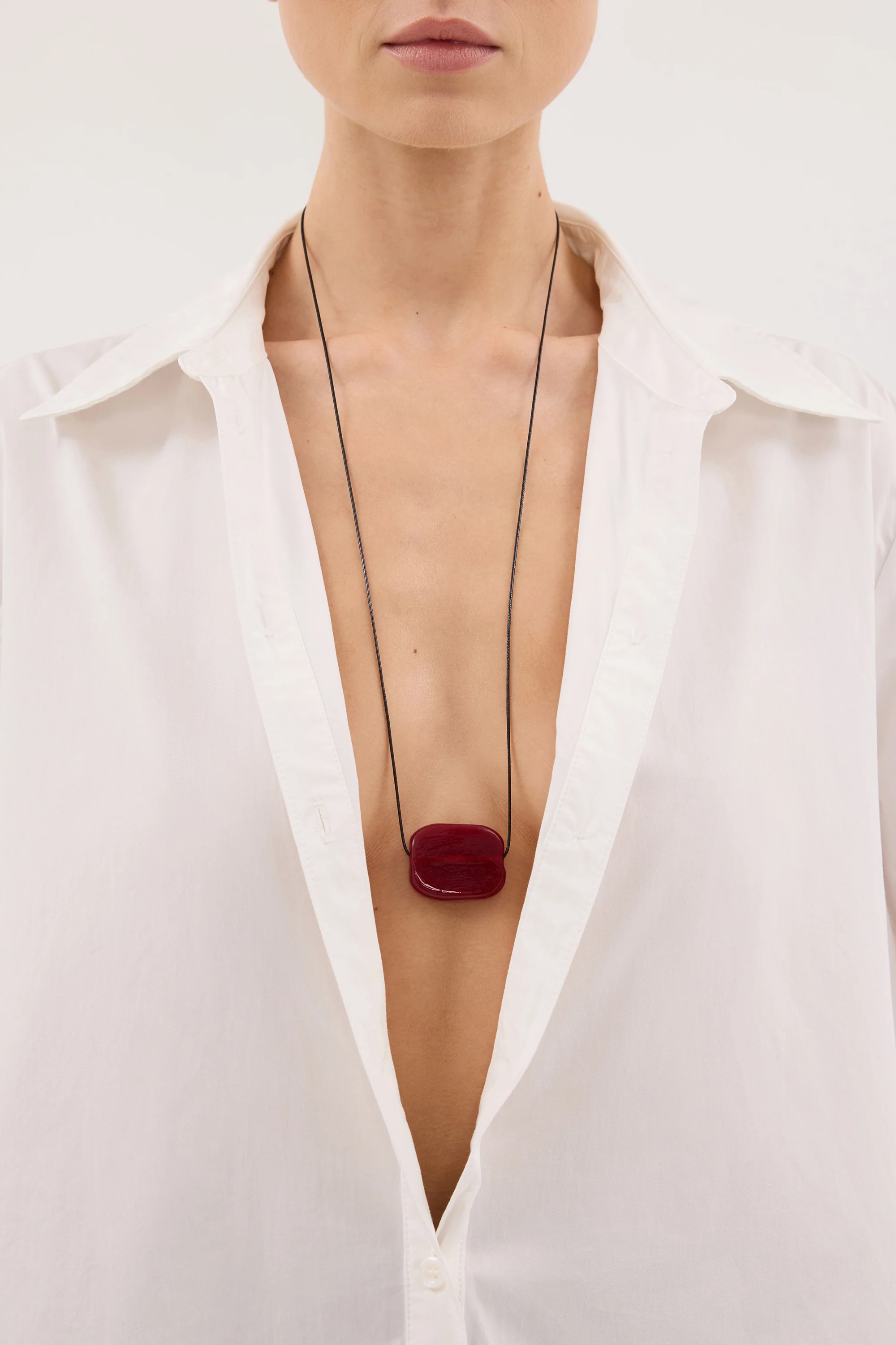 NURI STUDIOS RED LONG CORD NECKLACE - Image 3