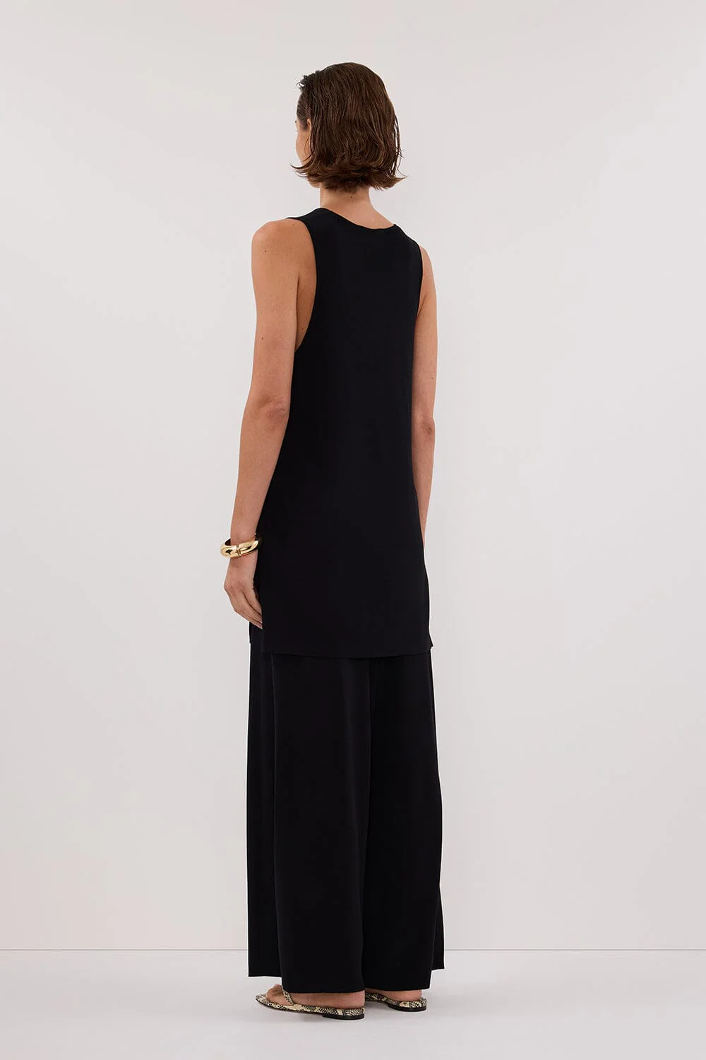 RAY BLACK SCOOP LONGLINE KNIT TOP - Image 4