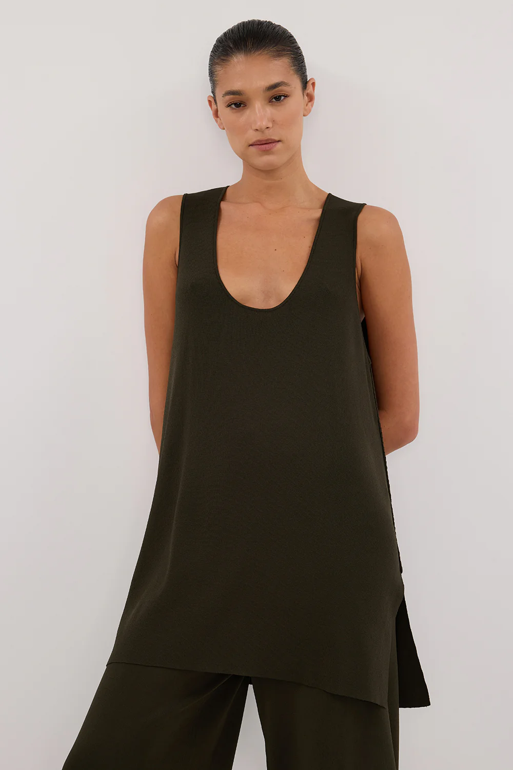 RAY FOREST SCOOP LONGLINE TOP - Image 2