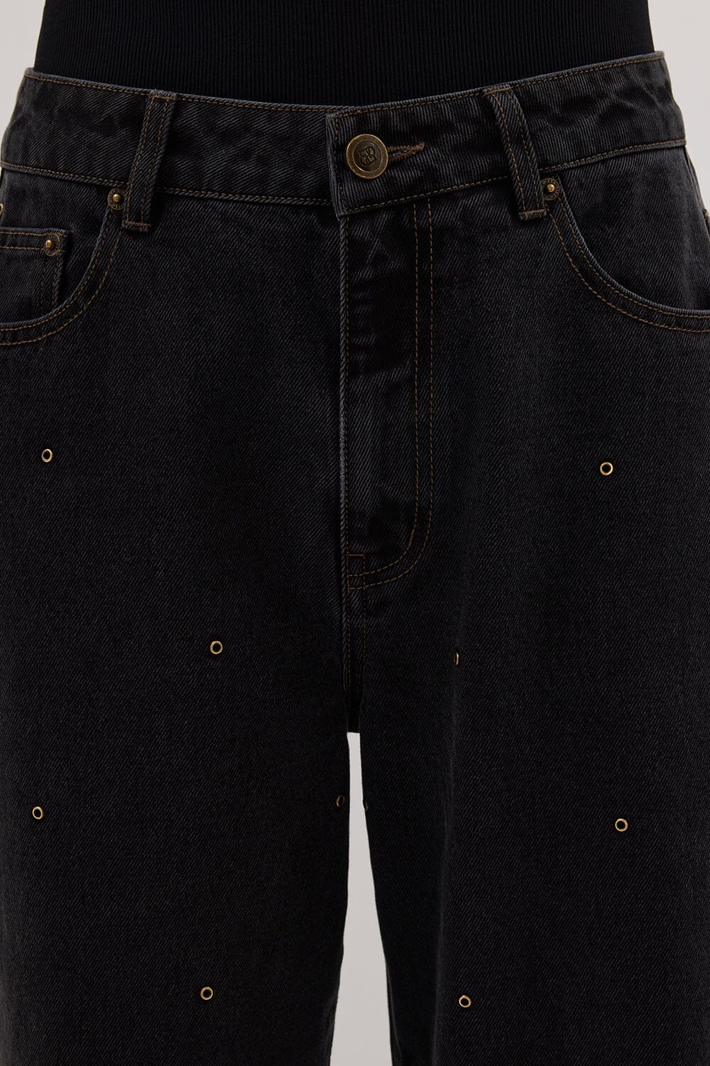REAGAN 2.0 BLACK RINSE EYELET SLOUCHY JEAN - Image 5