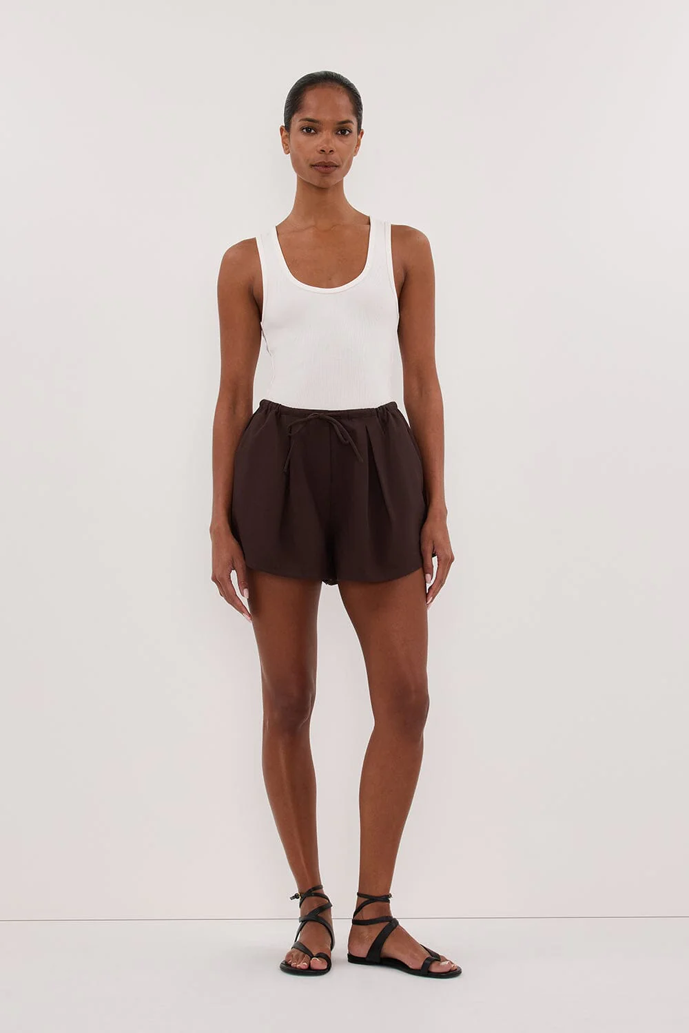 RHEA BURNT CHOC COTTON DRAWSTRING SHORT - Image 6