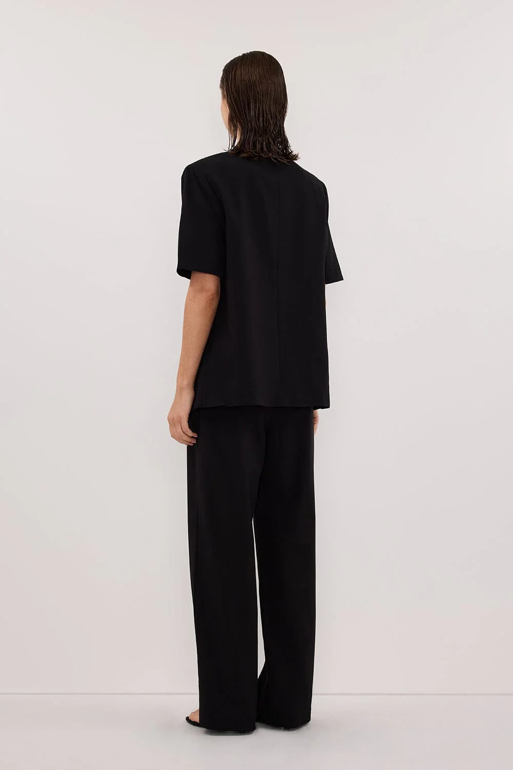 RITA BLACK SHORT SLEEVE BLAZER - Image 4