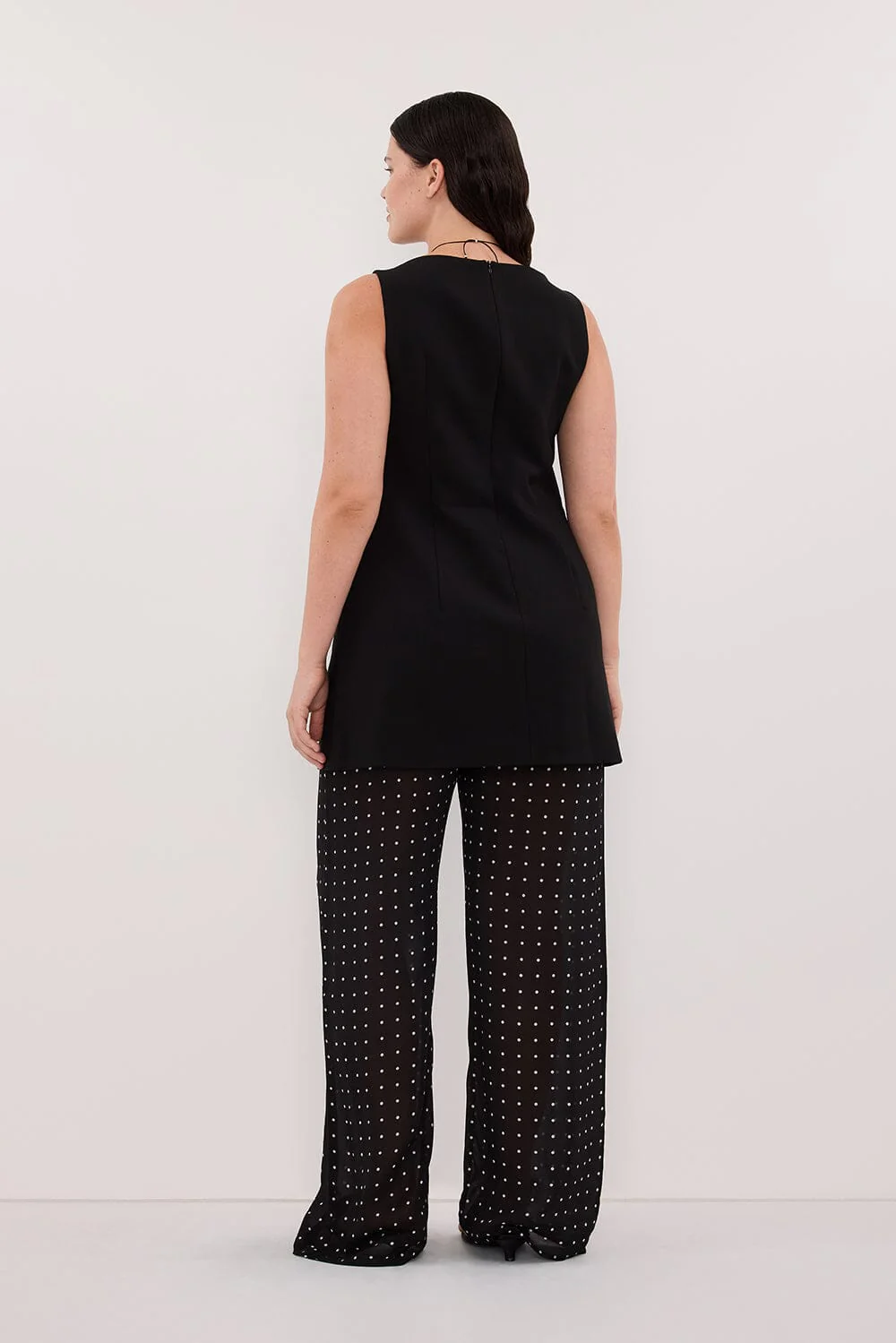 ROWIE BLACK SLEEVELESS BOAT NECK TUNIC TOP - Image 7