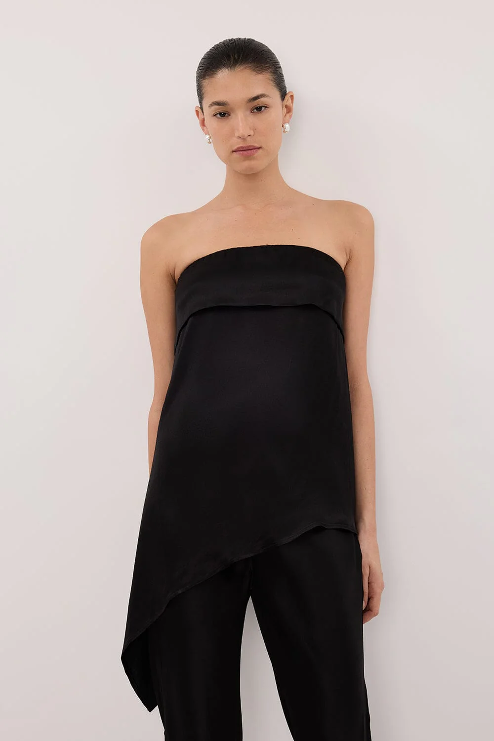 SANDER BLACK STRAPLESS SATIN TOP - Image 2